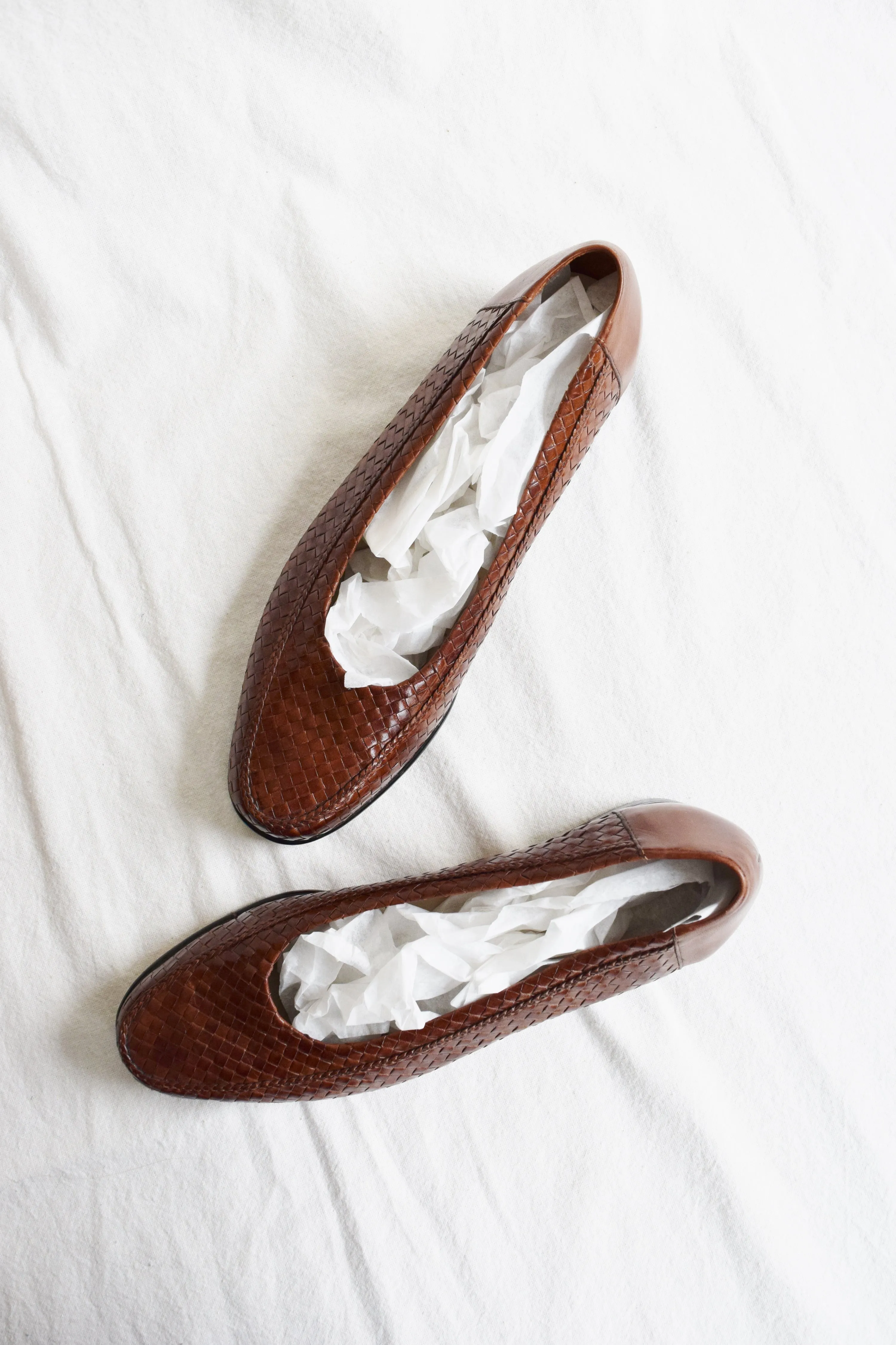 1990s Woven Leather Slip Ons | US 8.5