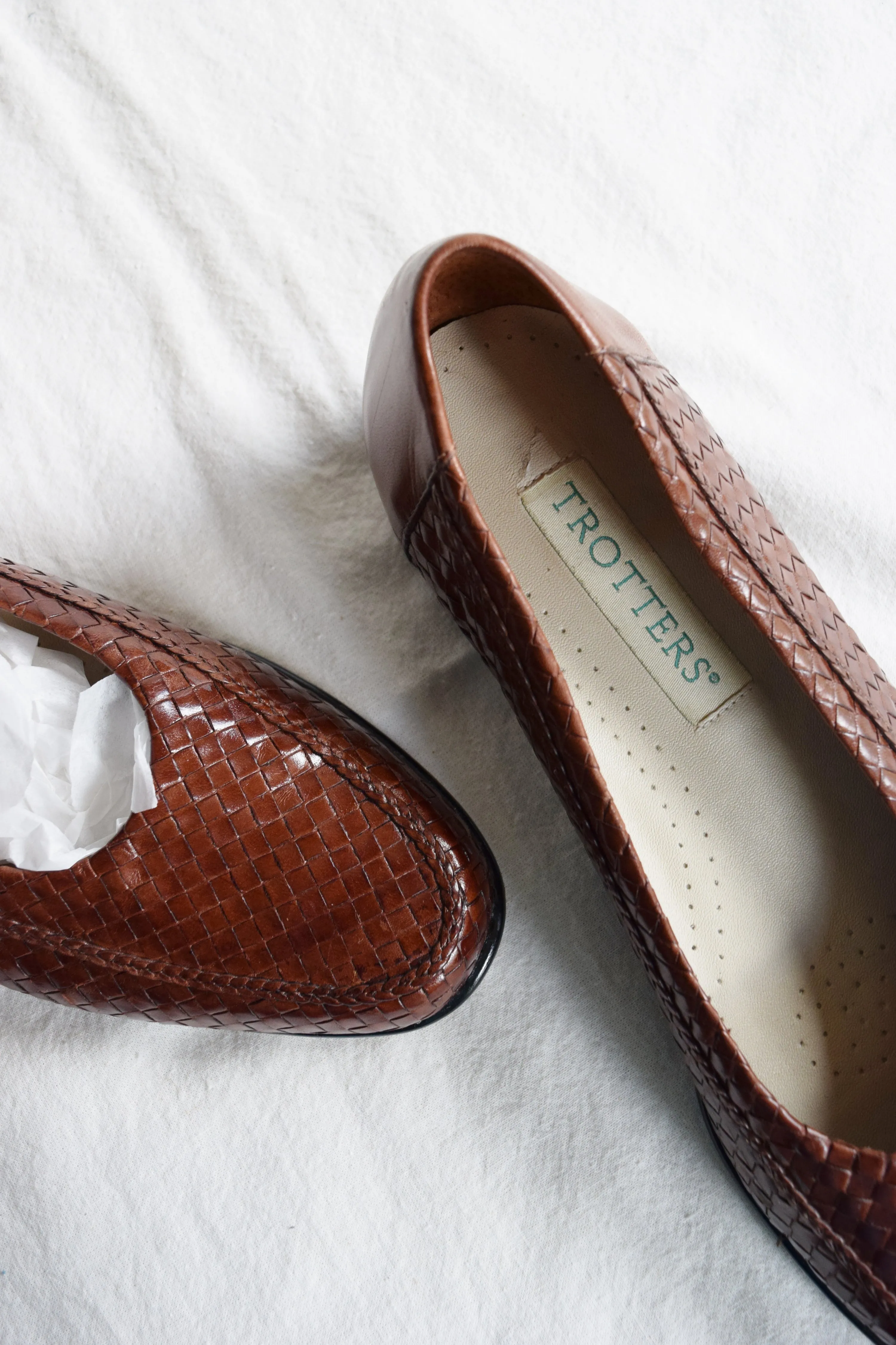 1990s Woven Leather Slip Ons | US 8.5