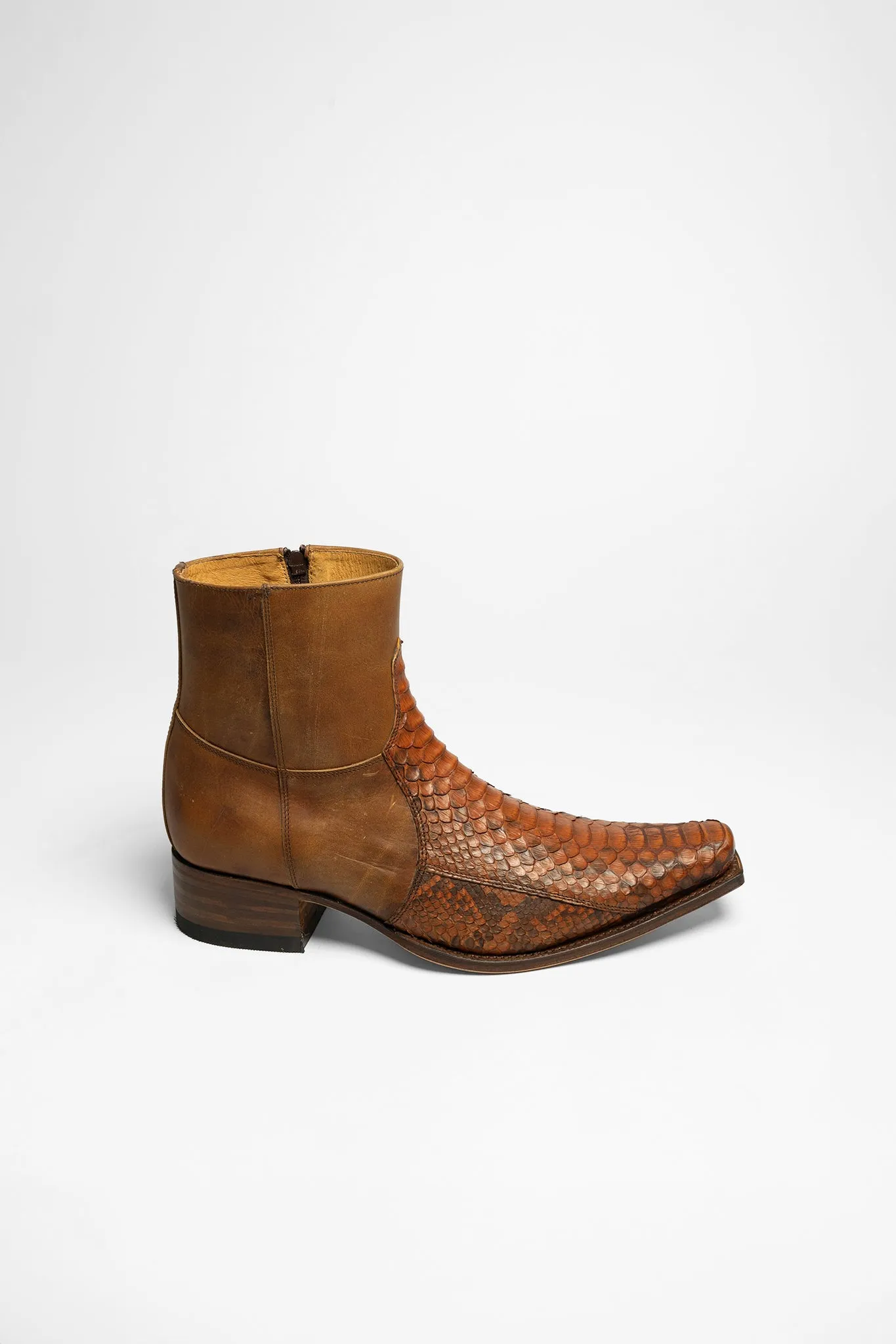 5701 PITON Herren Braun