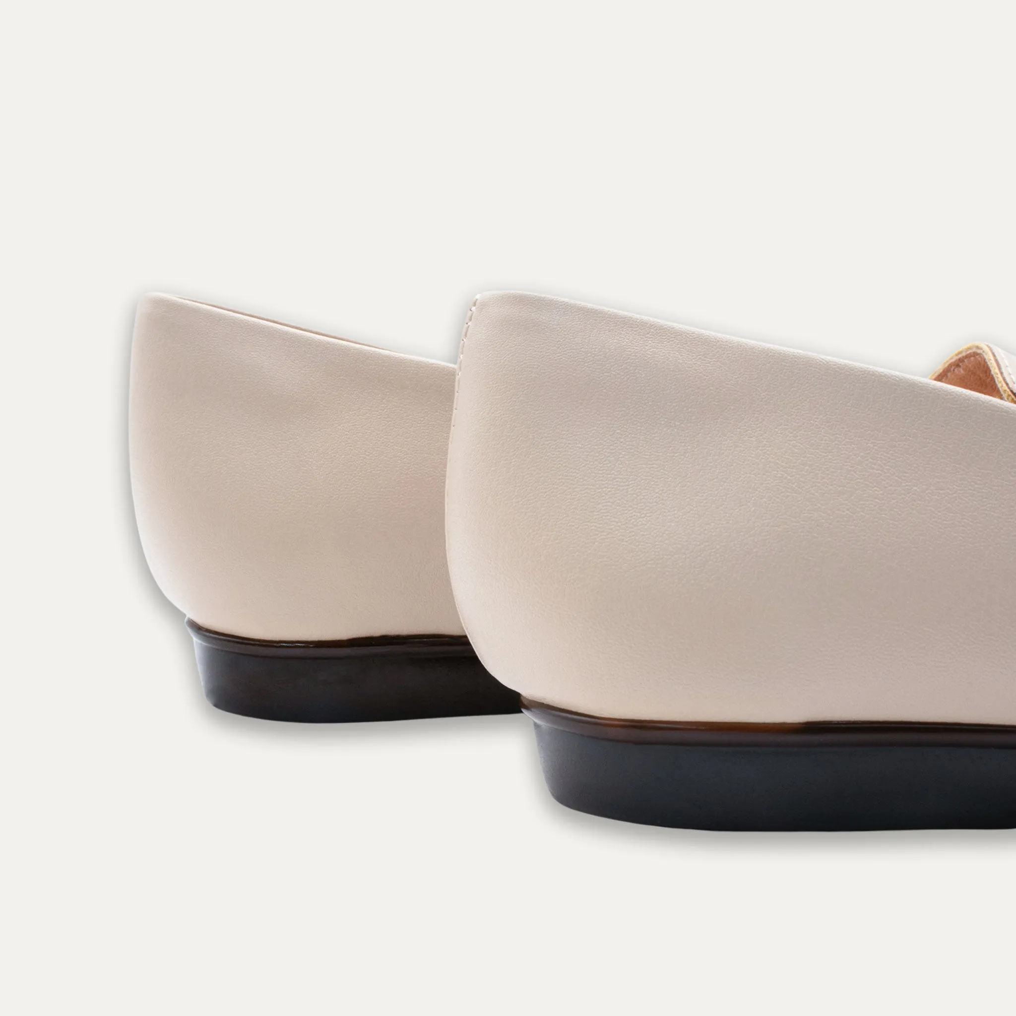 Alia Off-White Knotted Loafers