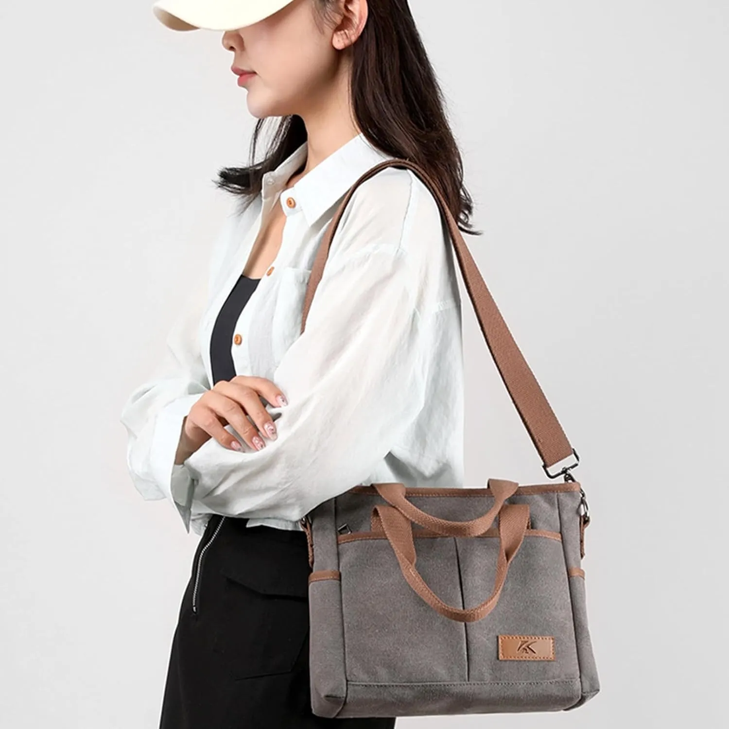 Alice | Versatile Shoulder Bag with Spacious Compartments
