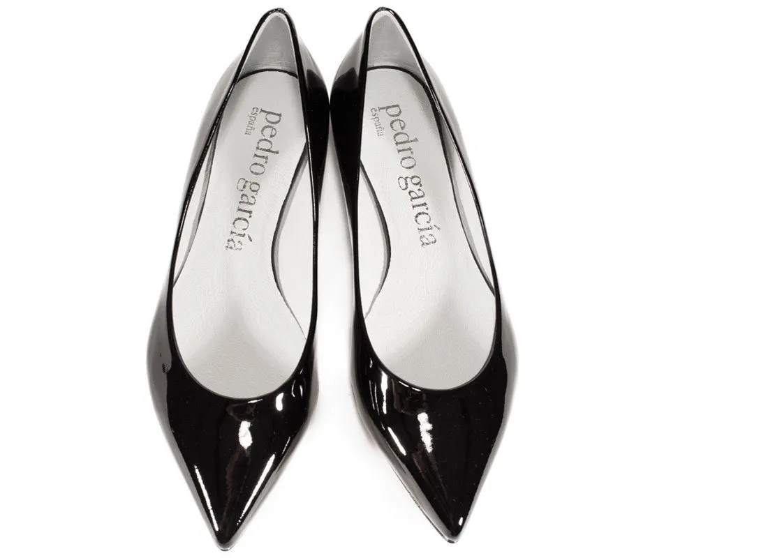 Amber Patent Flats Black