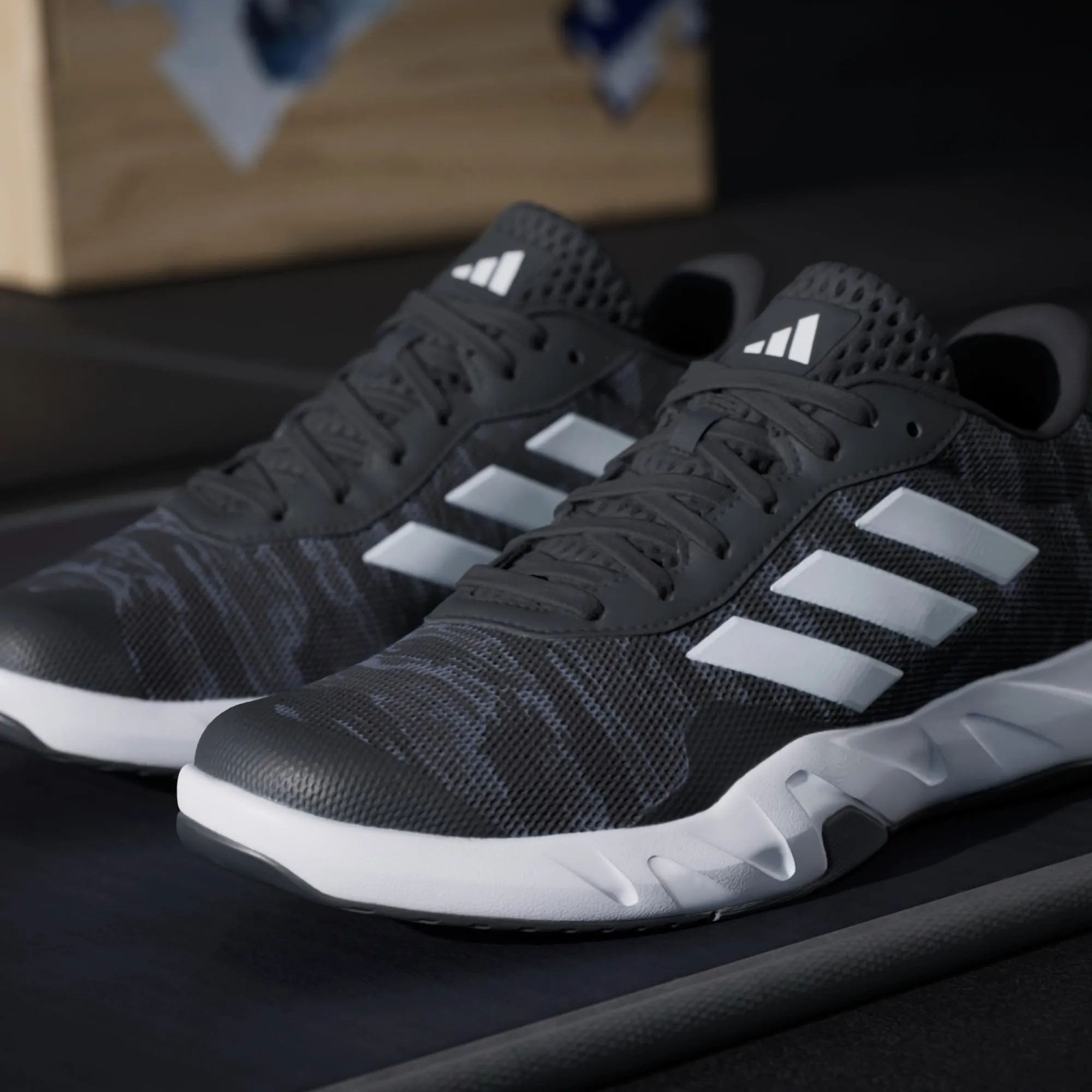 AMPLIMOVE VERSATILE TRAINER SHOES