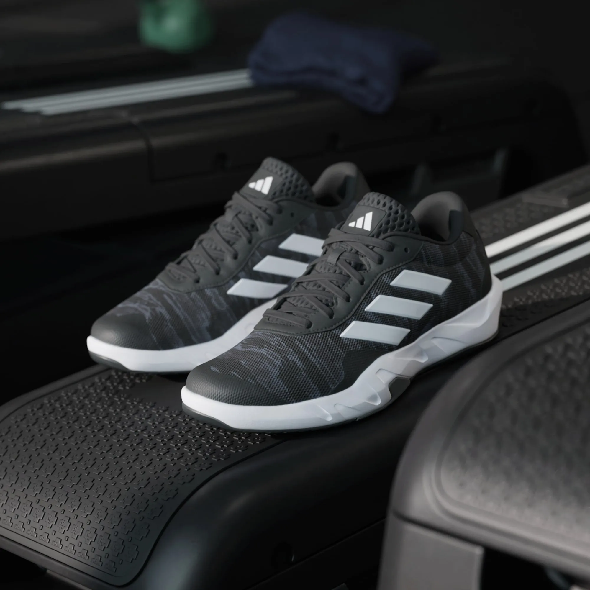 AMPLIMOVE VERSATILE TRAINER SHOES