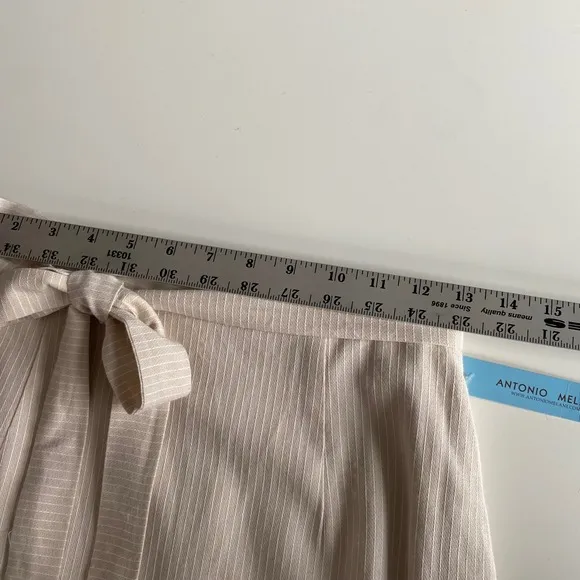 Antonio Melani Ruffle Skirt Striped Tie Waist Khaki Ivory Size 4 NWT