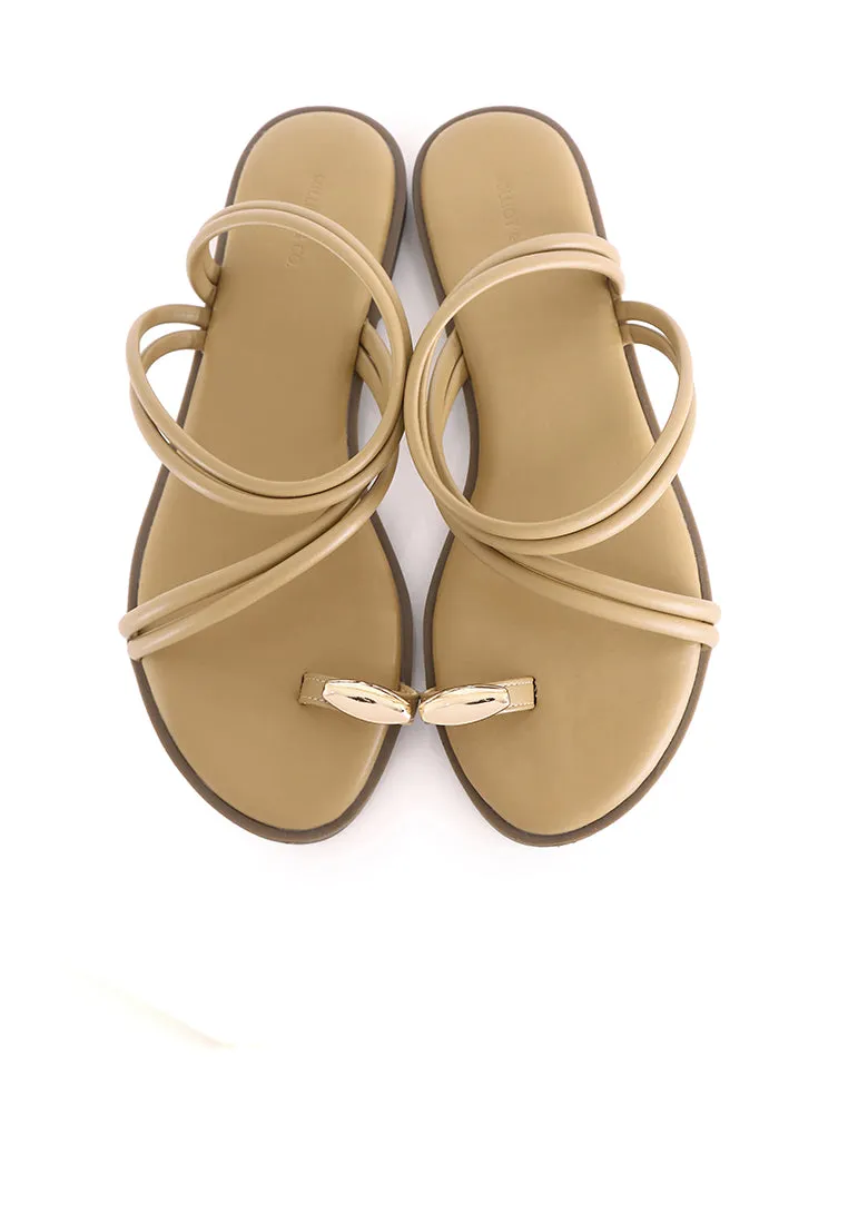 Ariana Strappy Toe Ring Sandals (Caramel)