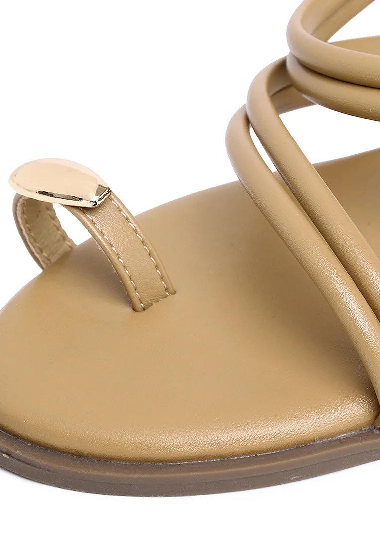 Ariana Strappy Toe Ring Sandals (Caramel)