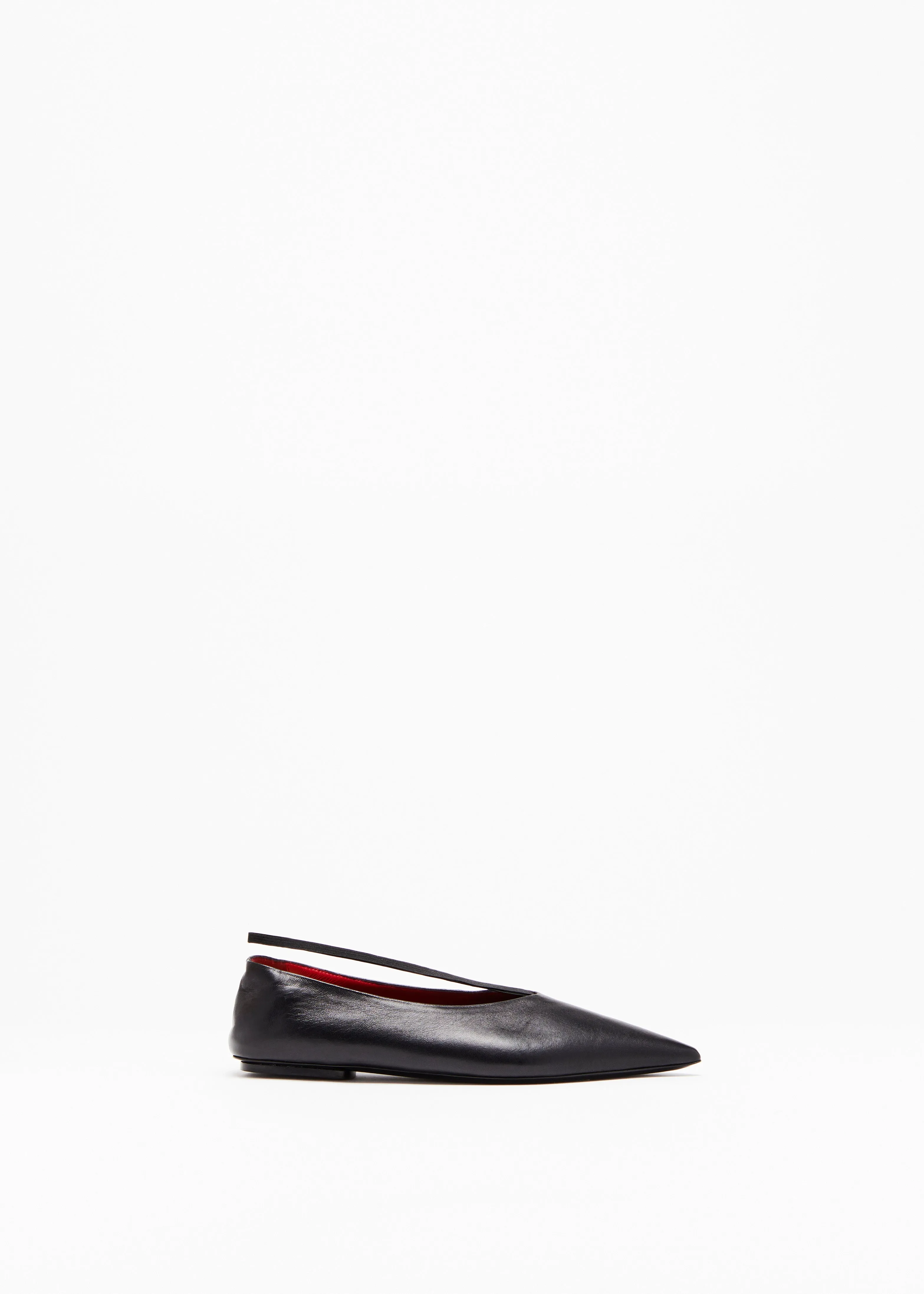 BLACK LEATHER BALLET FLATS