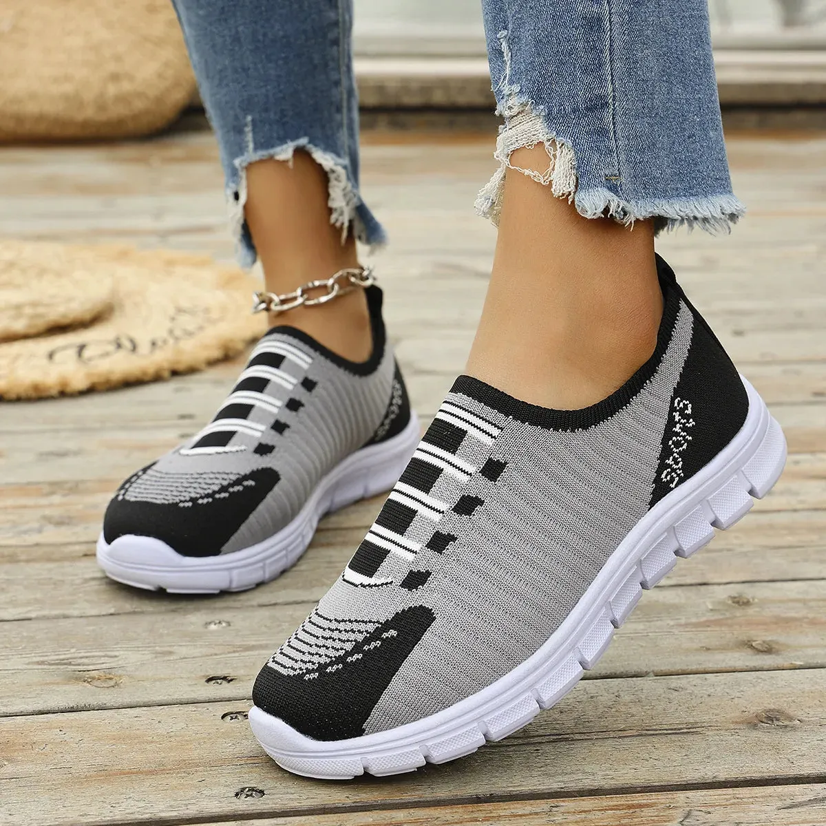 Breathable Mesh Round Toe Sneakers