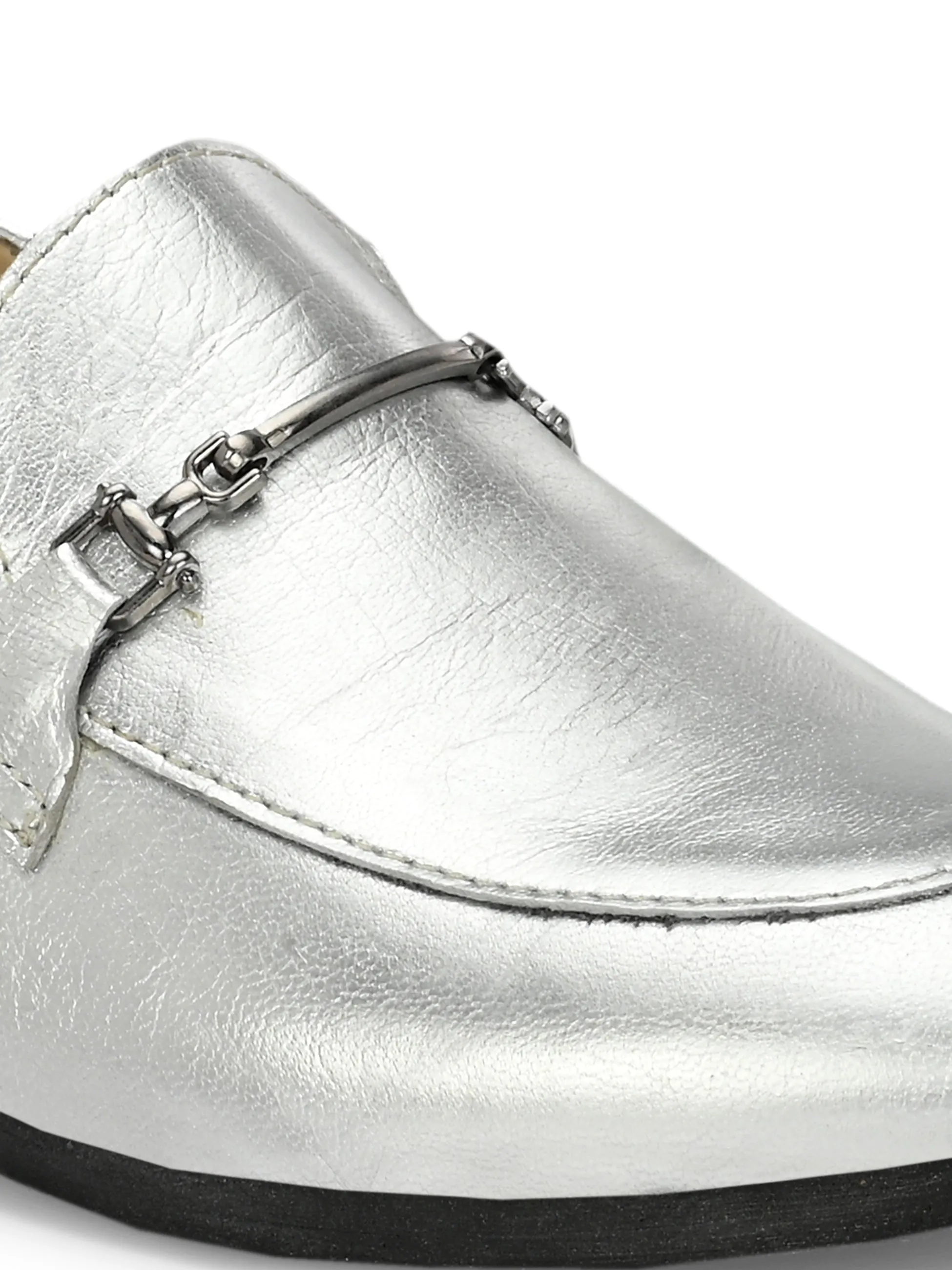 CARLO ROMANO BY WASAN SILVER COLOUR MOCCASIN SHOE FOR WOMEN