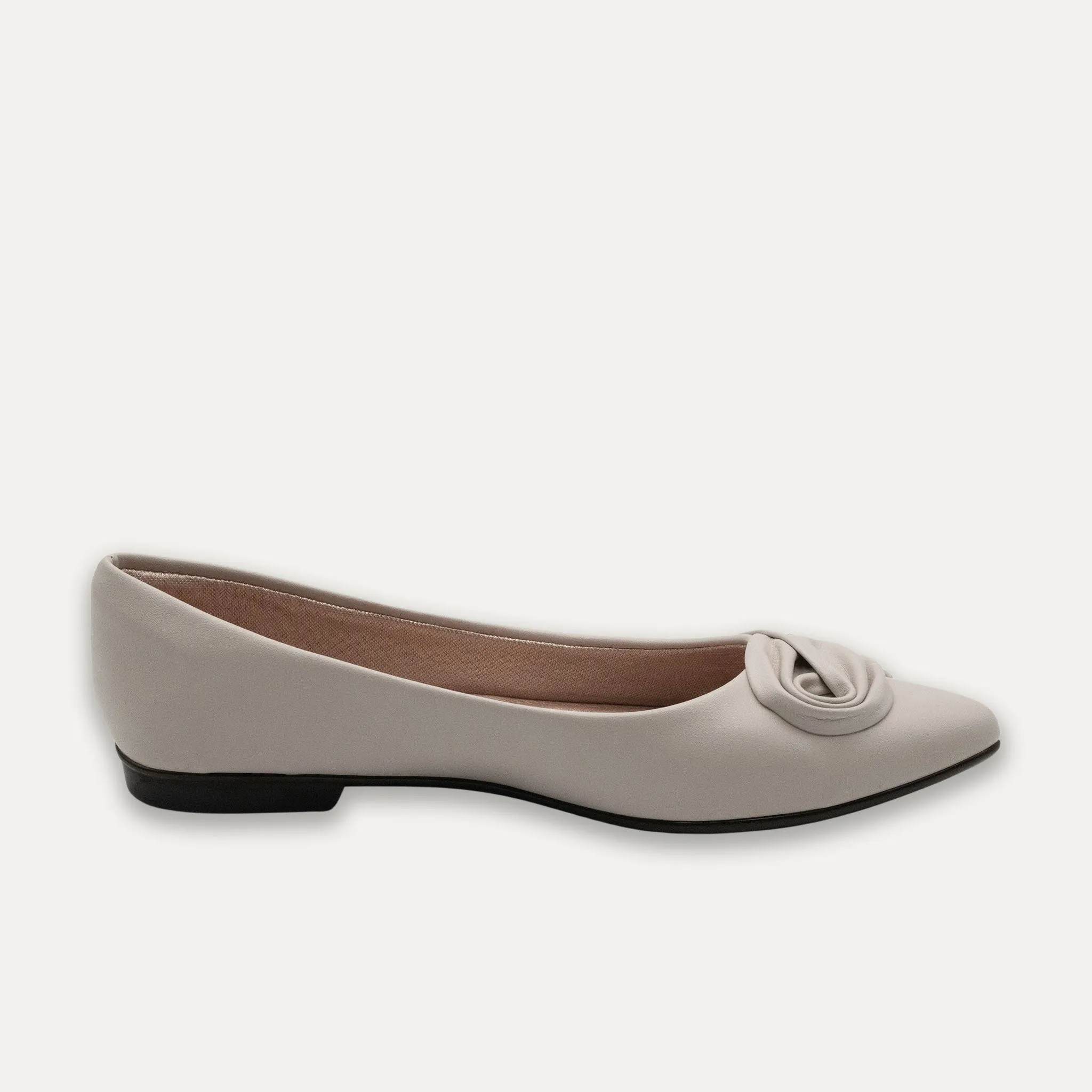 Carmen Off-White Pointed Toe Flats