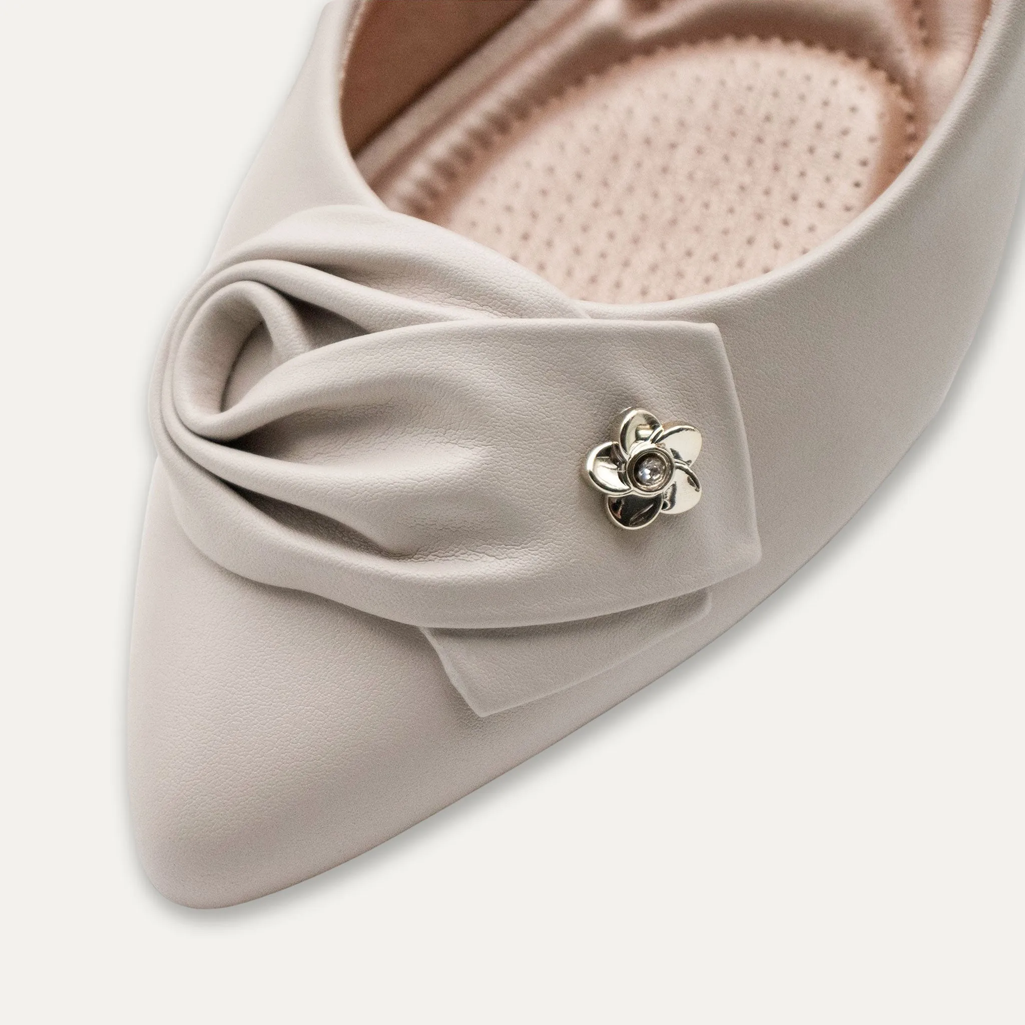 Carmen Off-White Pointed Toe Flats