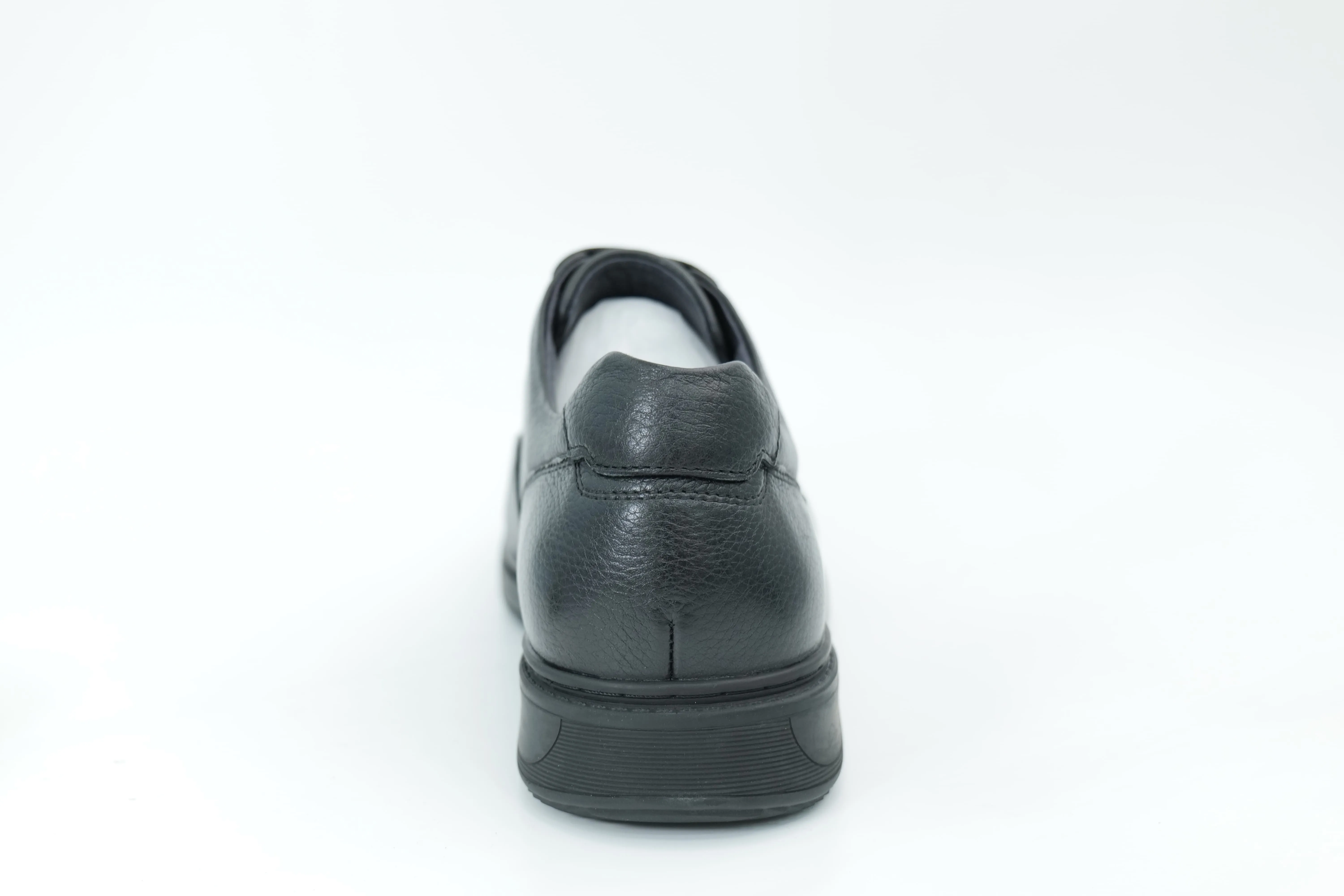 Casual shoes