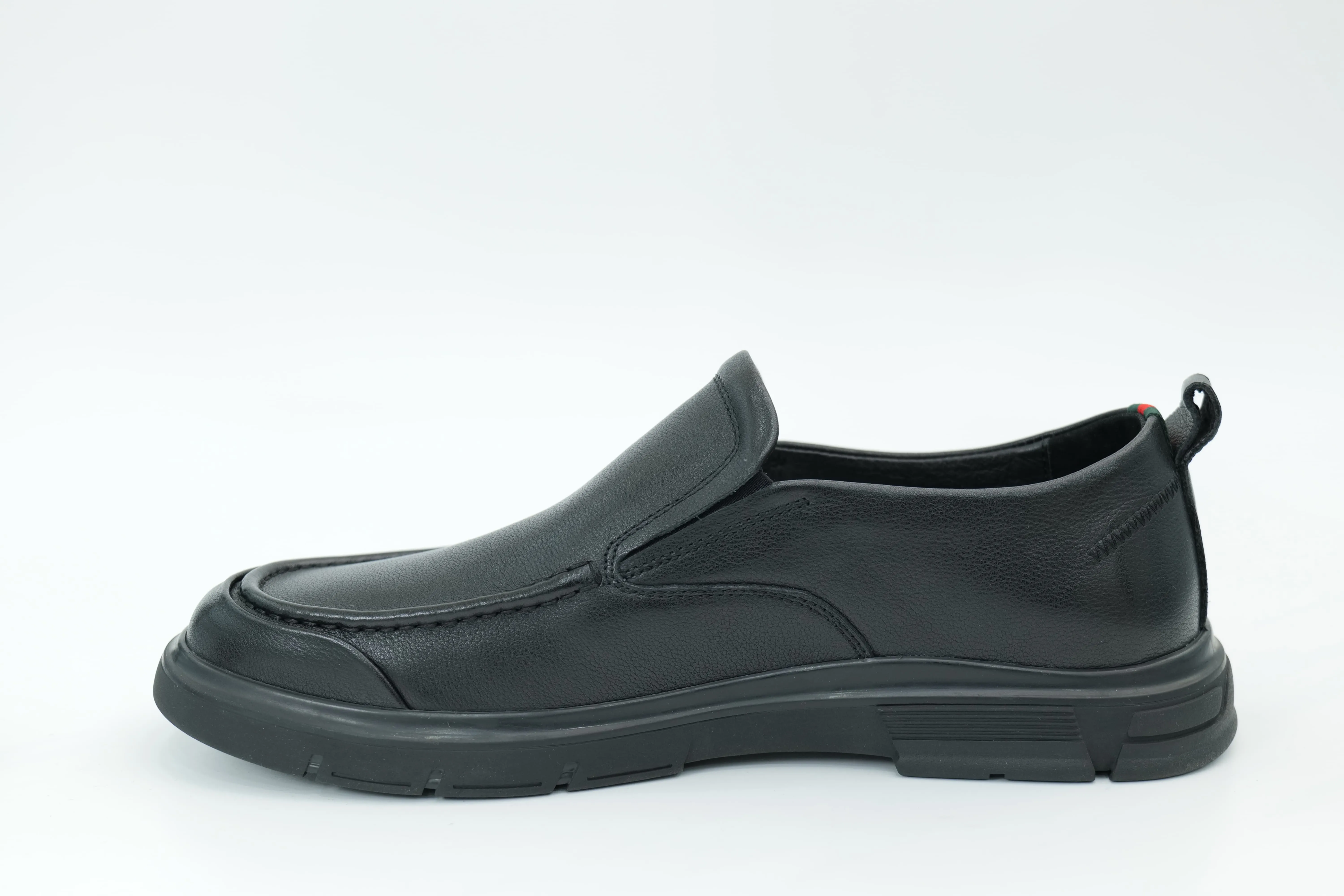 Casual shoes