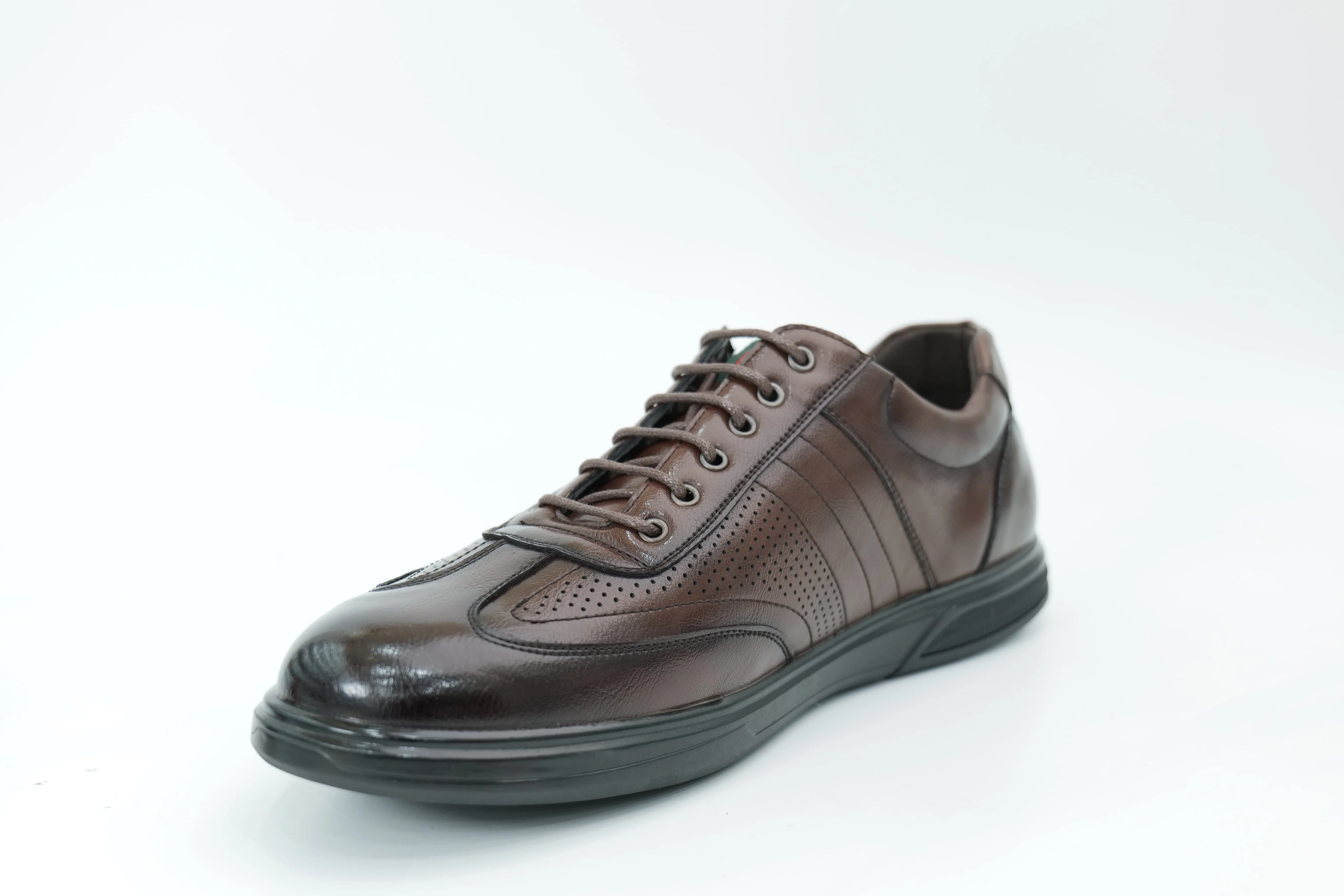 Casual shoes