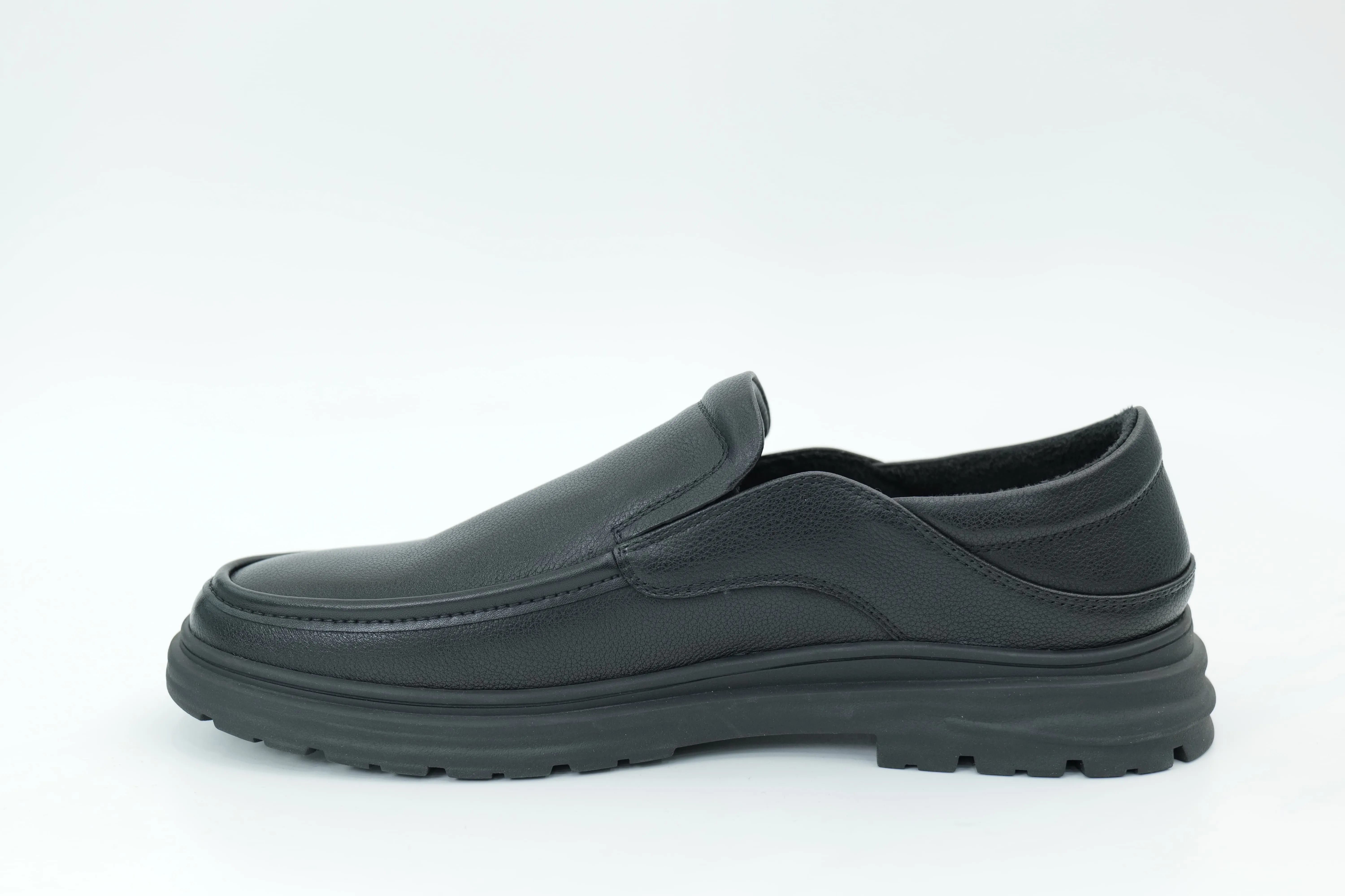 Casual shoes