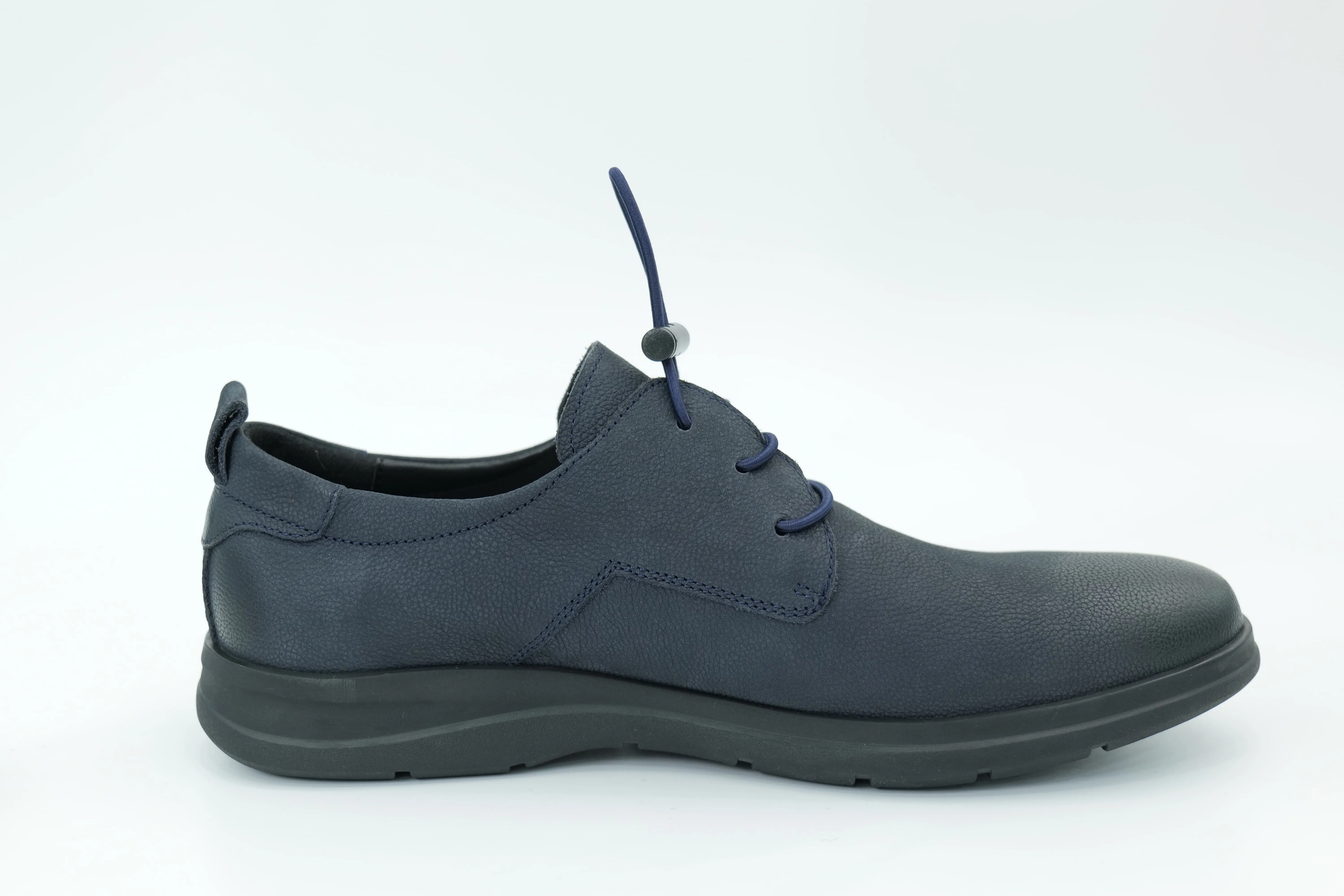 Casual shoes