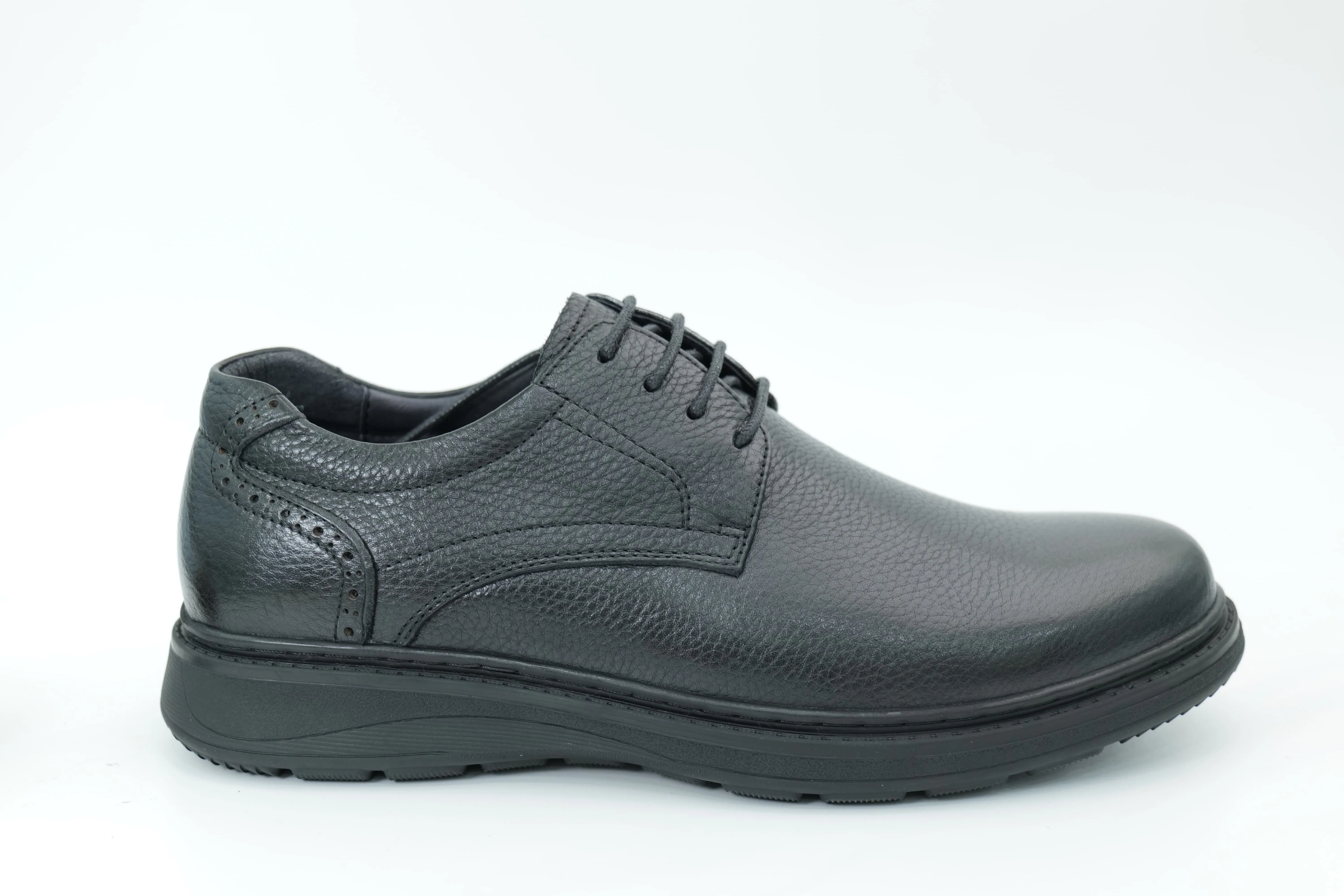 Casual shoes