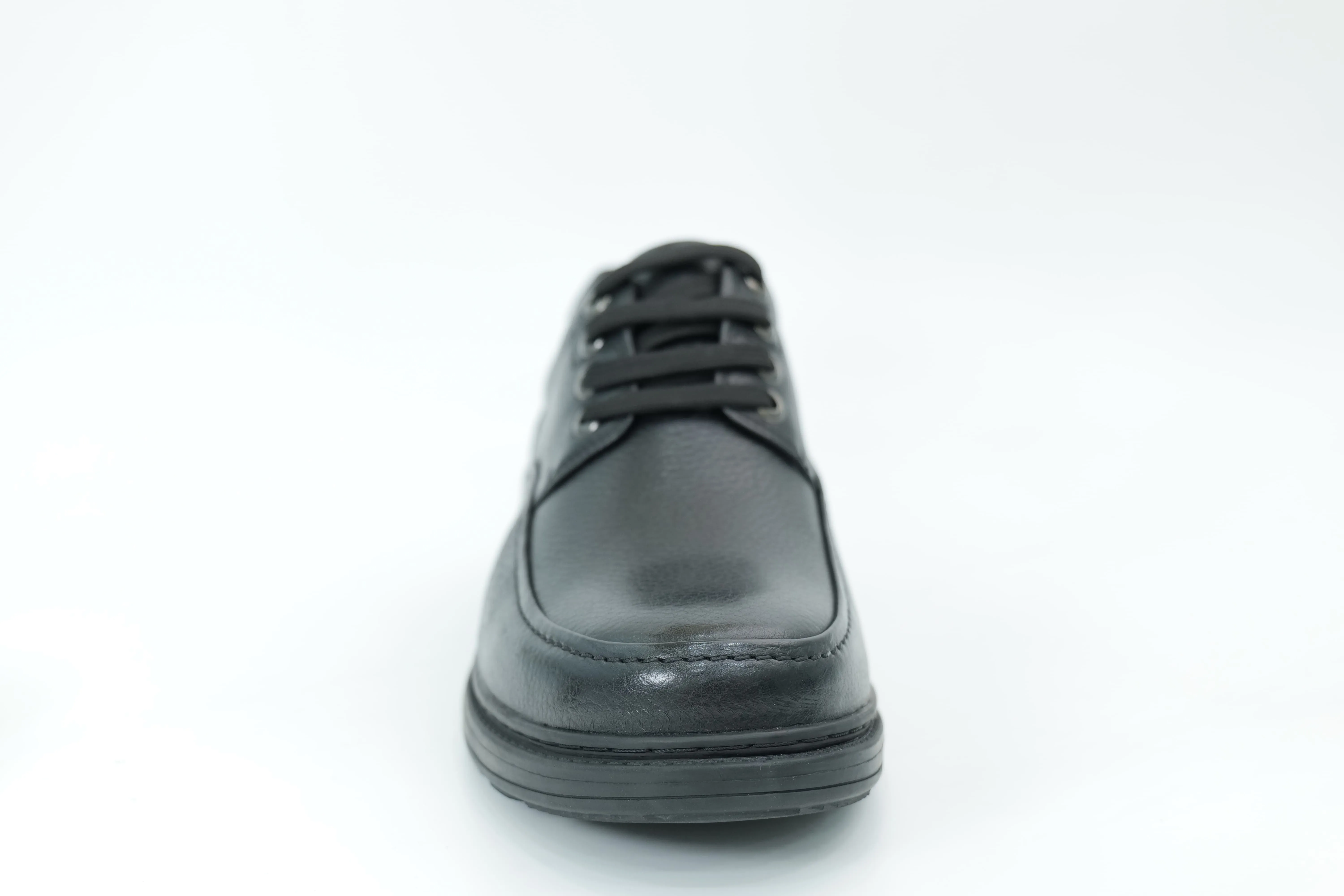 Casual shoes