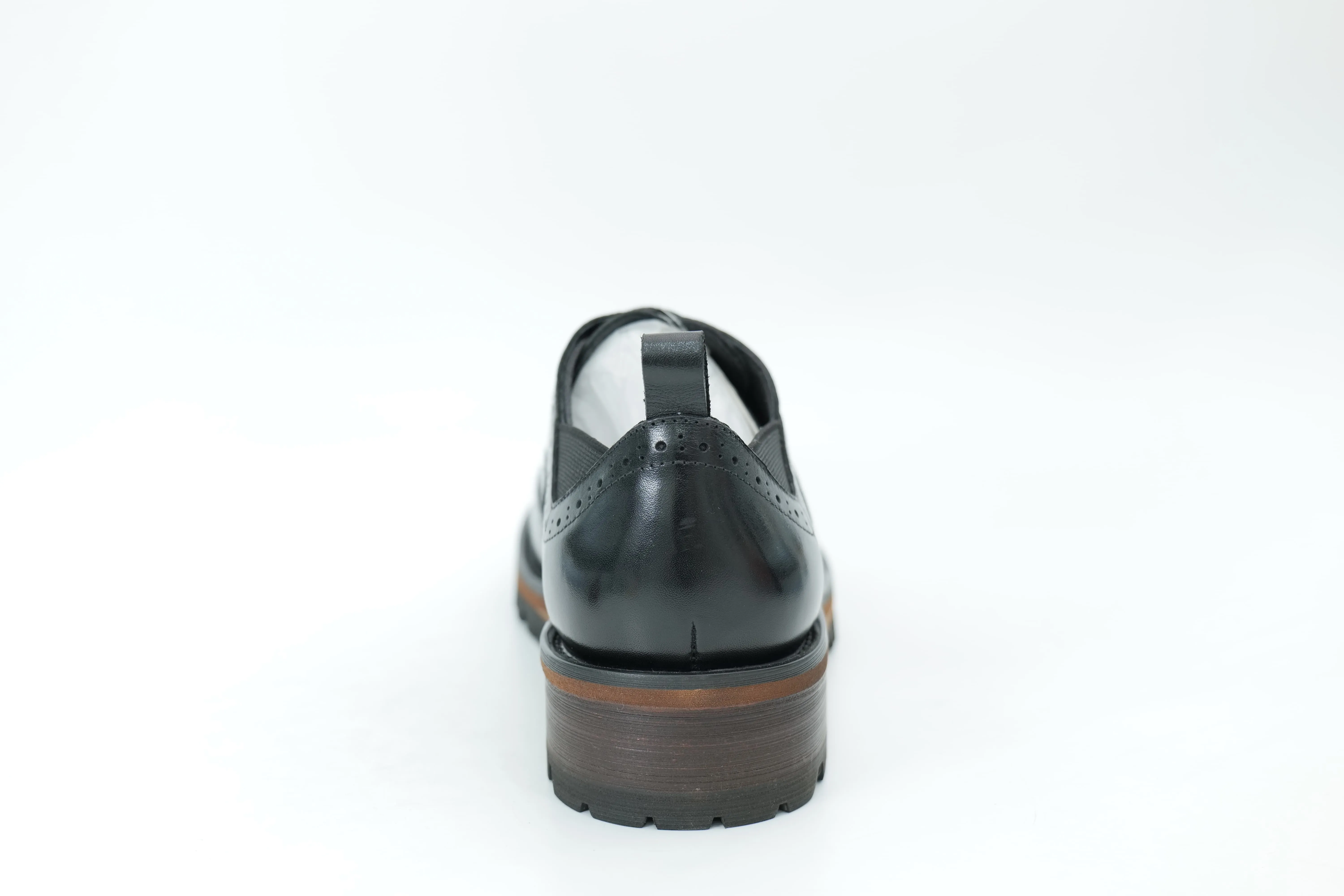 Casual shoes