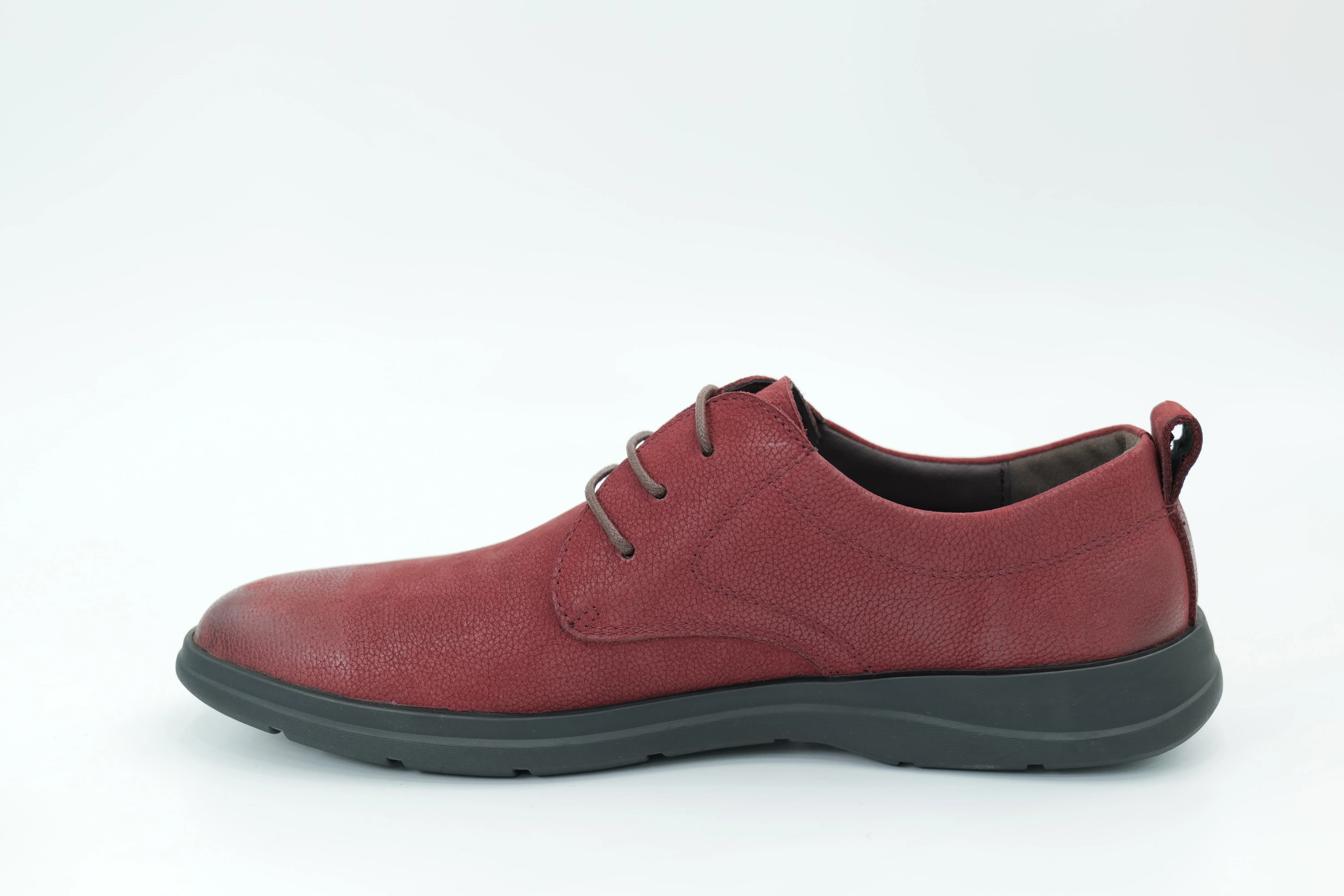 Casual shoes