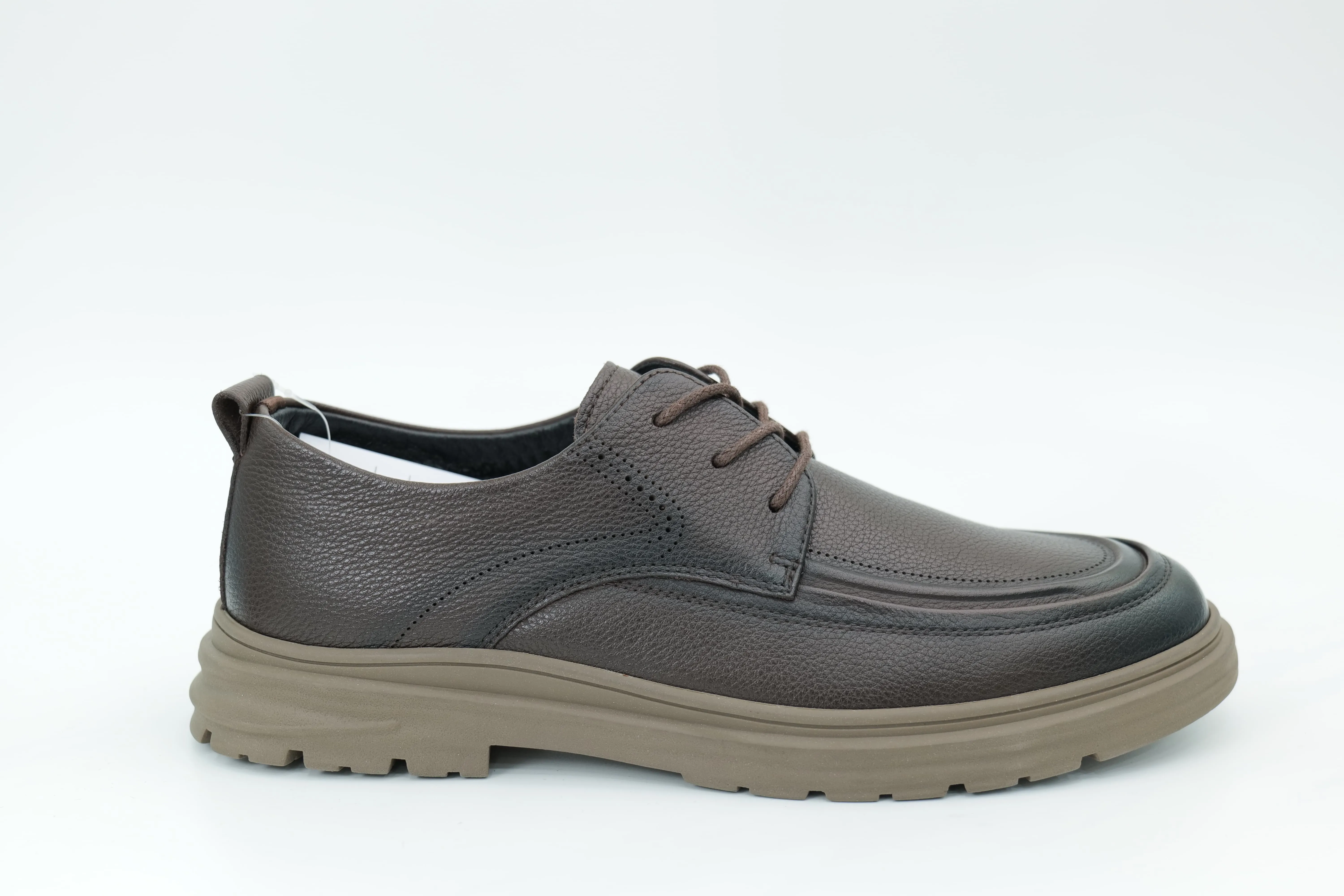 Casual shoes