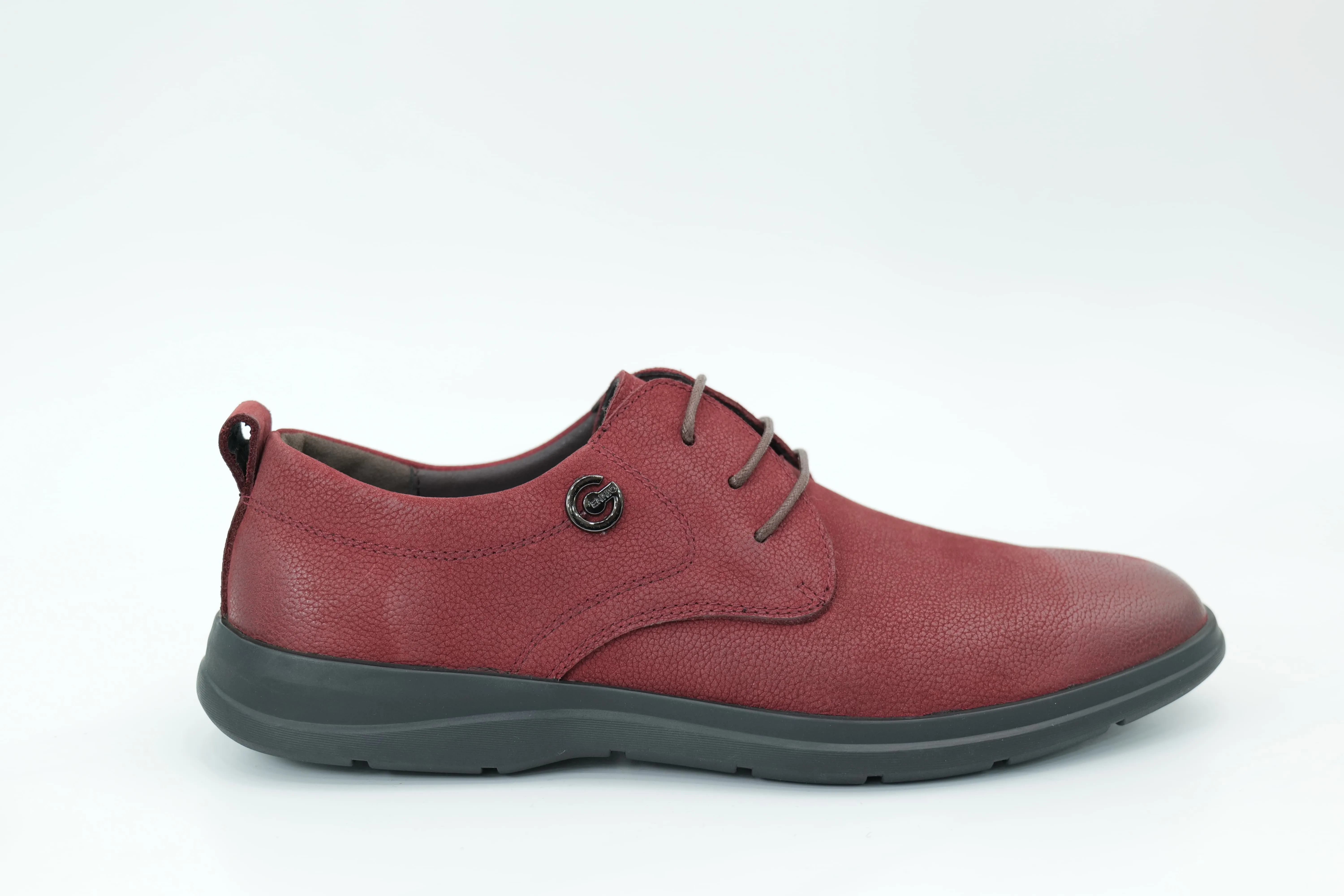 Casual shoes