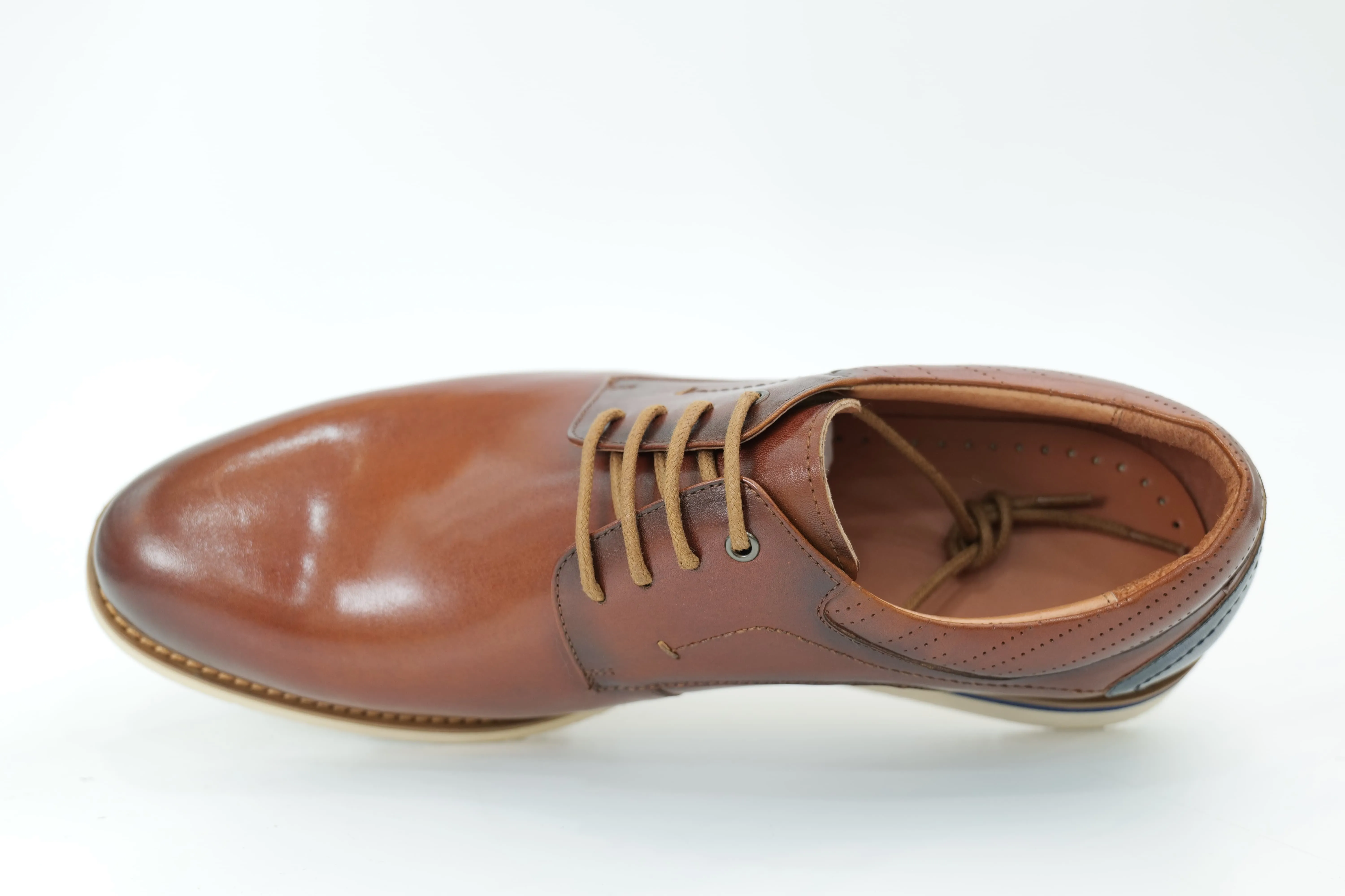 Casual shoes