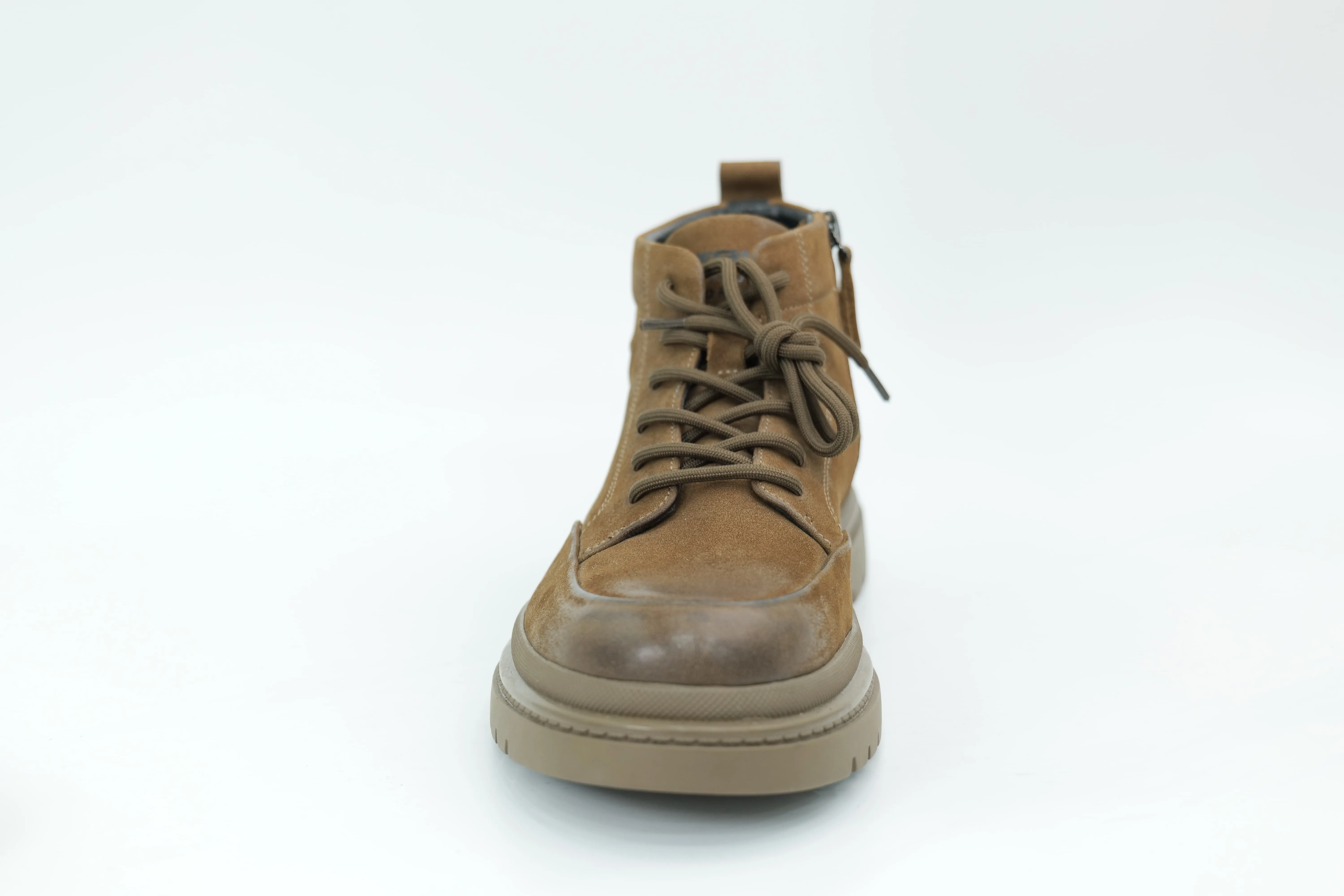 Casual shoes