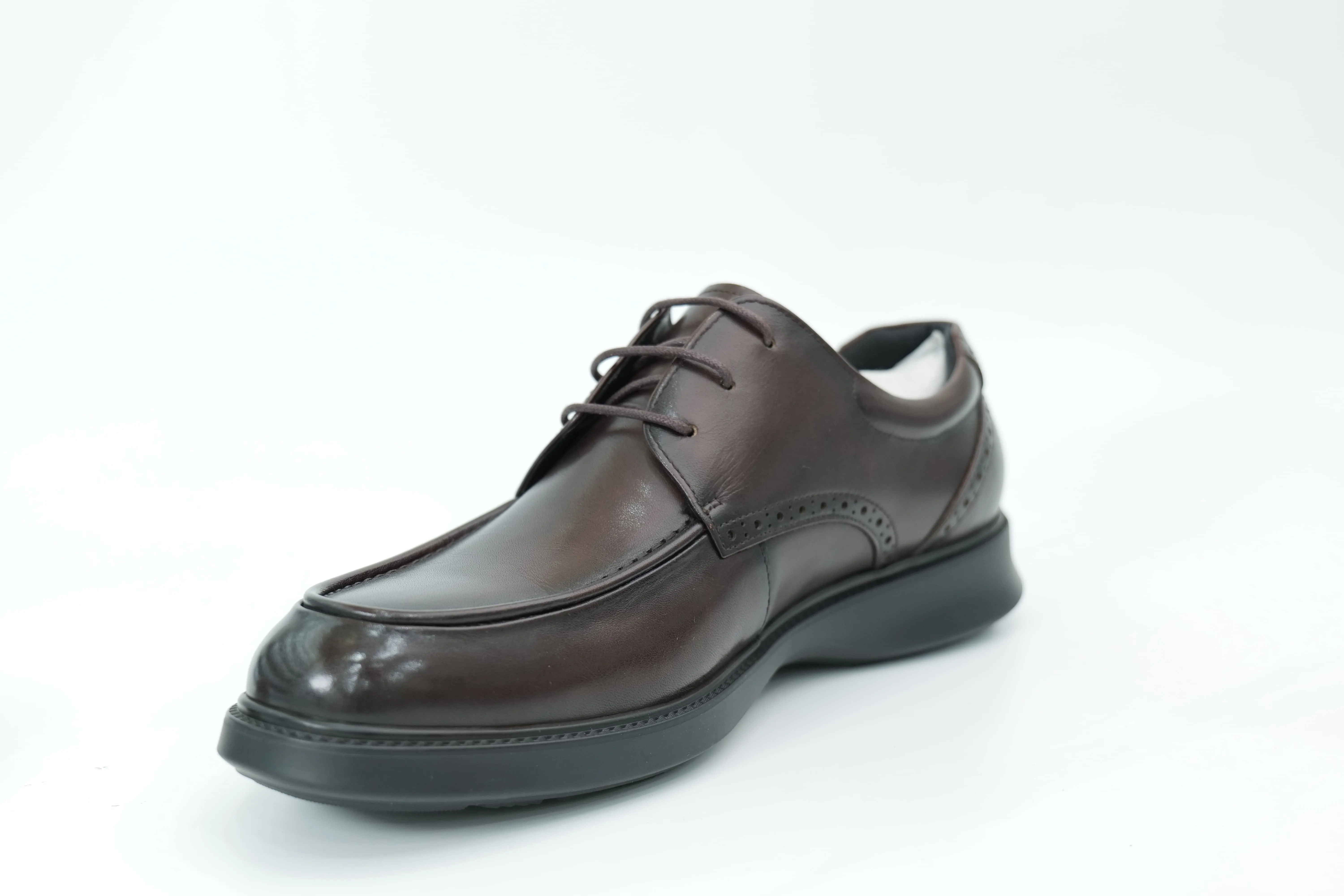 Casual shoes