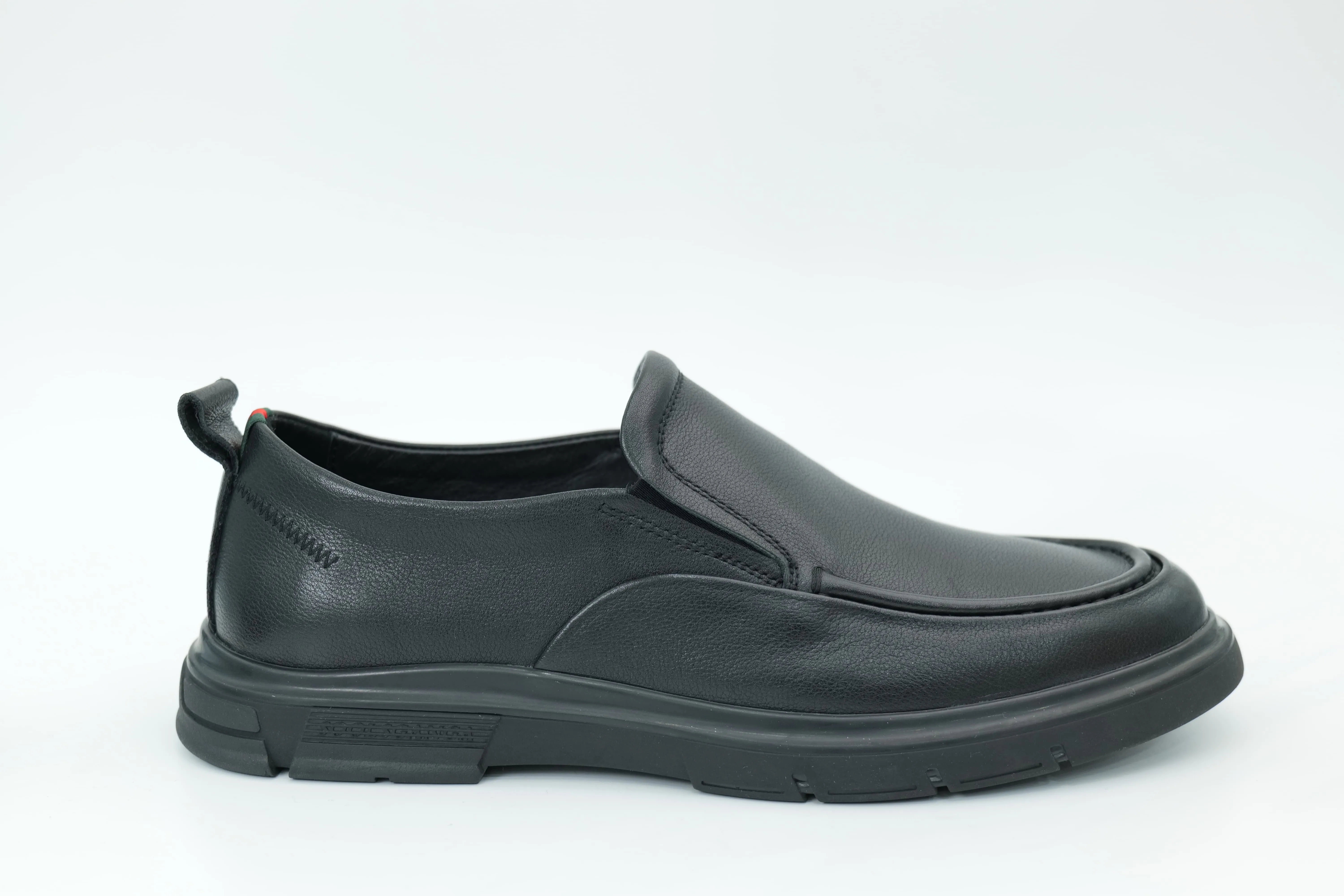 Casual shoes