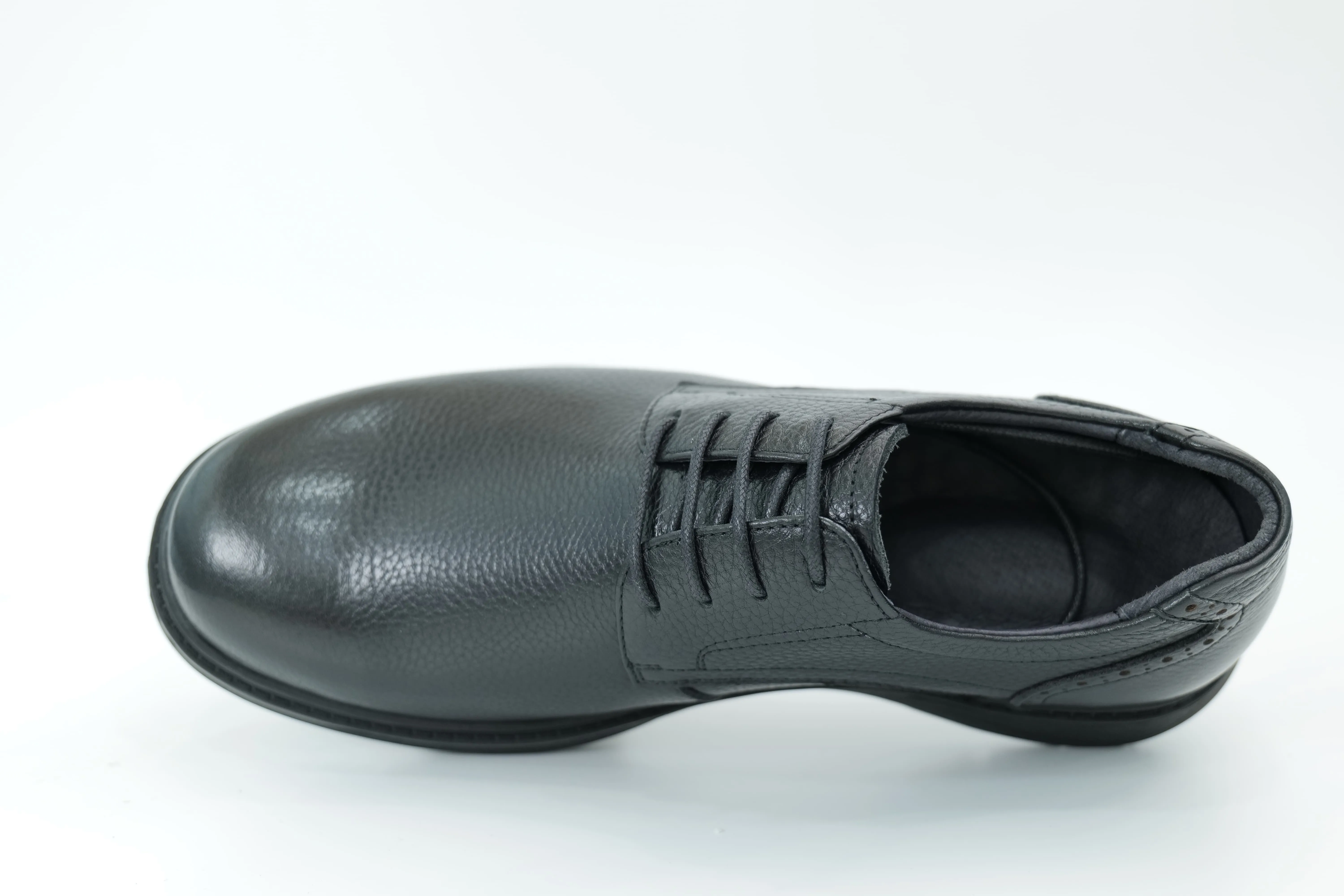 Casual shoes