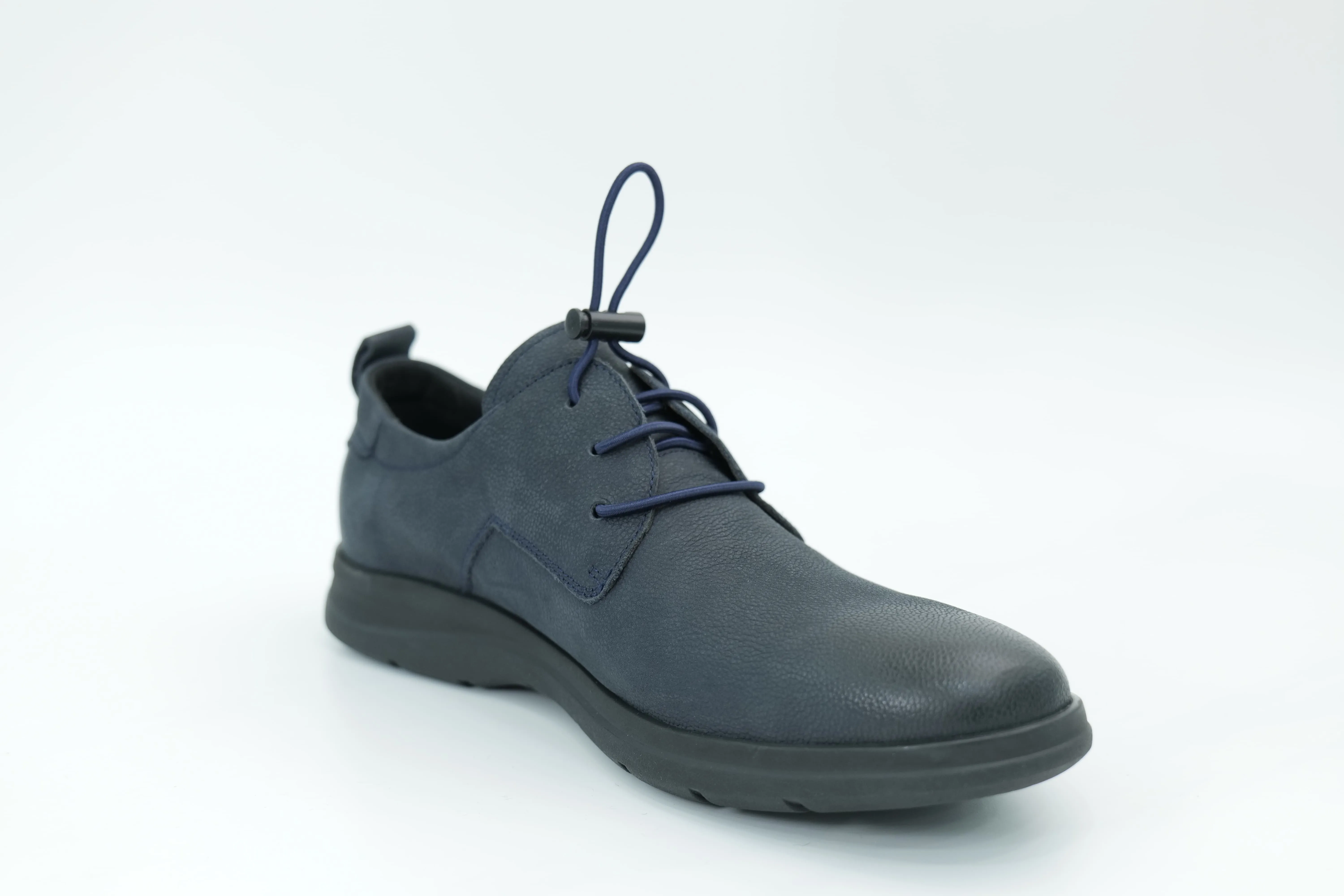 Casual shoes