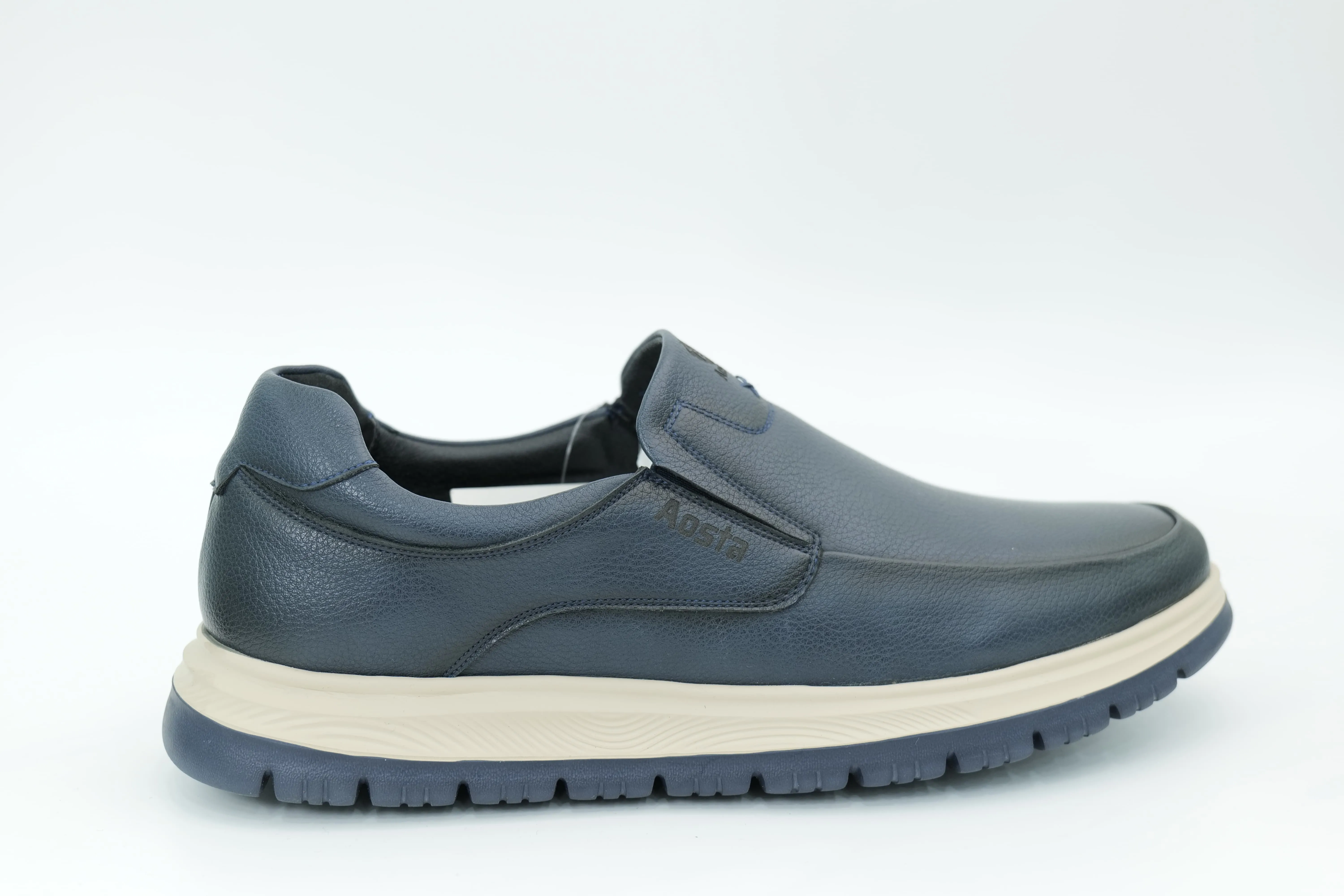 Casual shoes