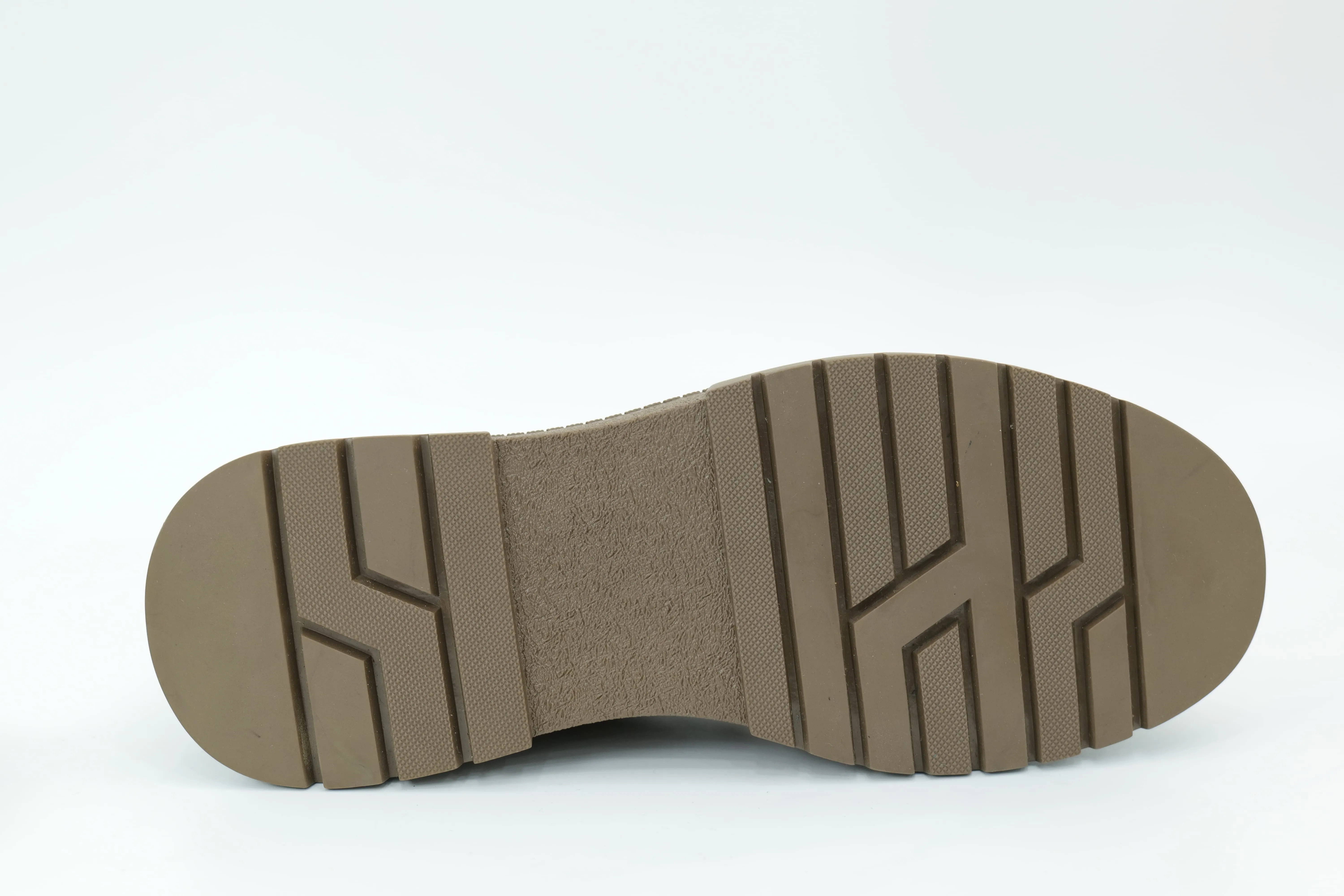 Casual shoes