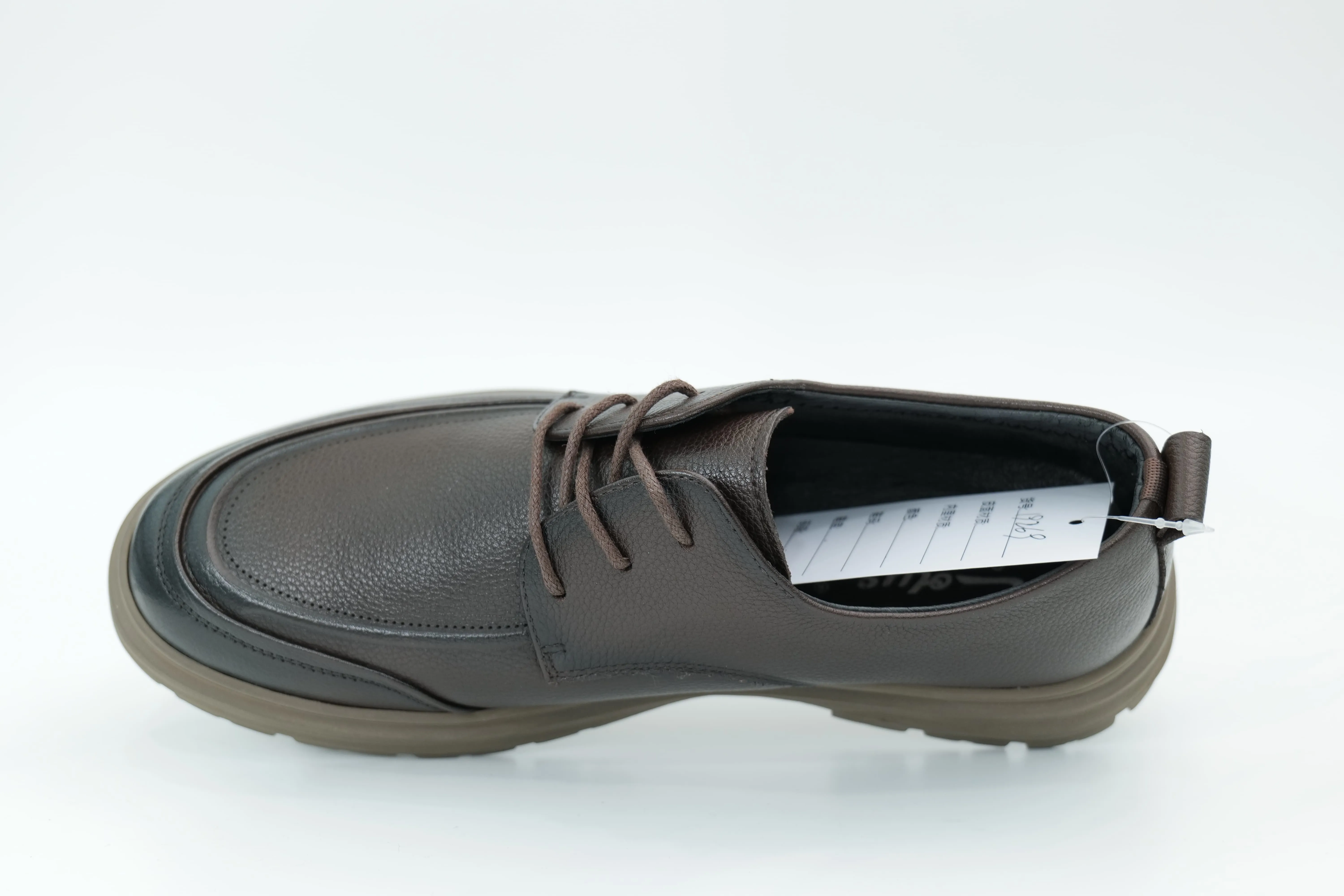 Casual shoes