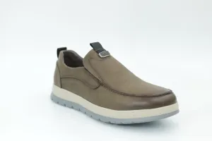 Casual shoes
