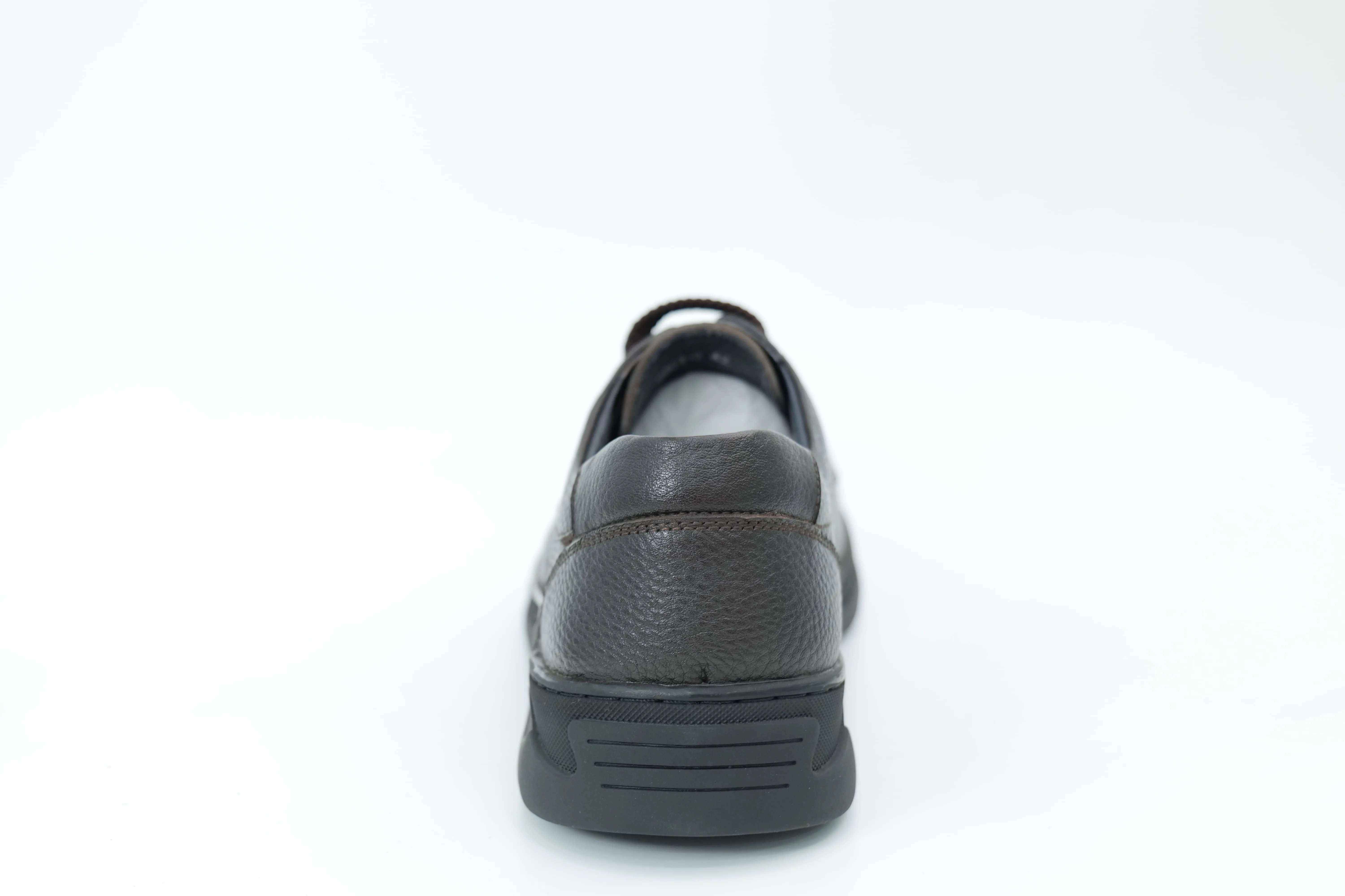 Casual shoes