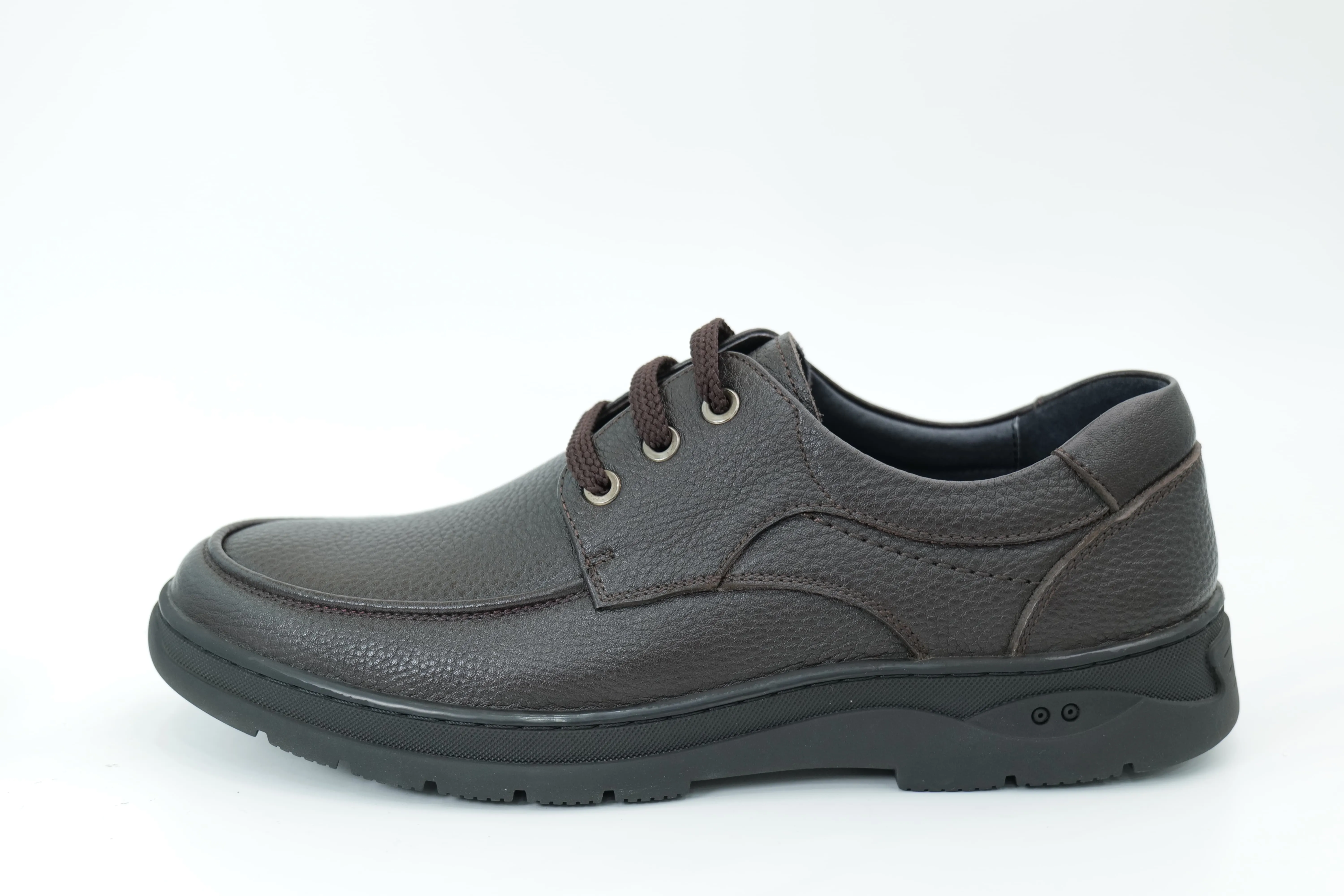 Casual shoes