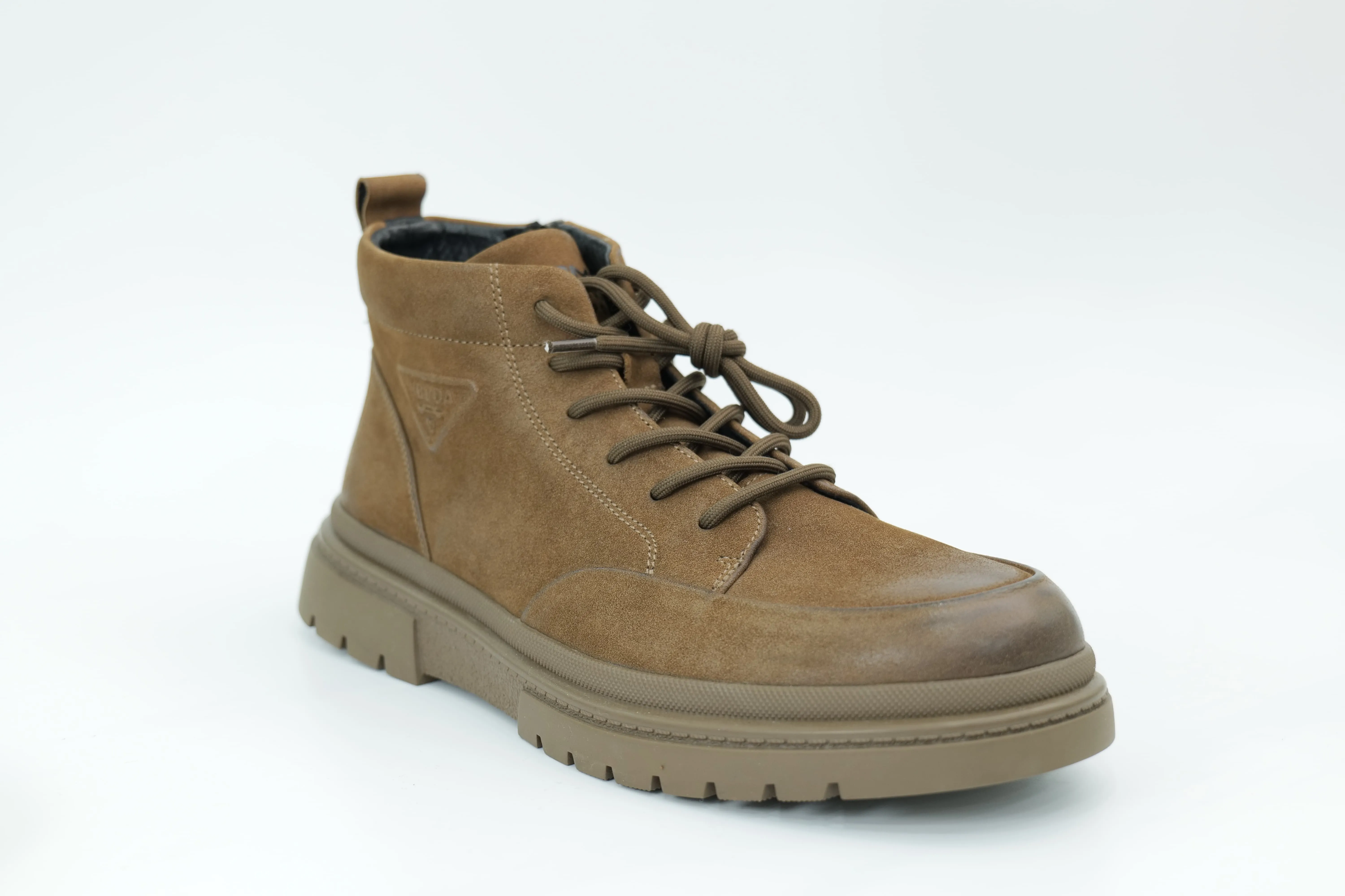Casual shoes
