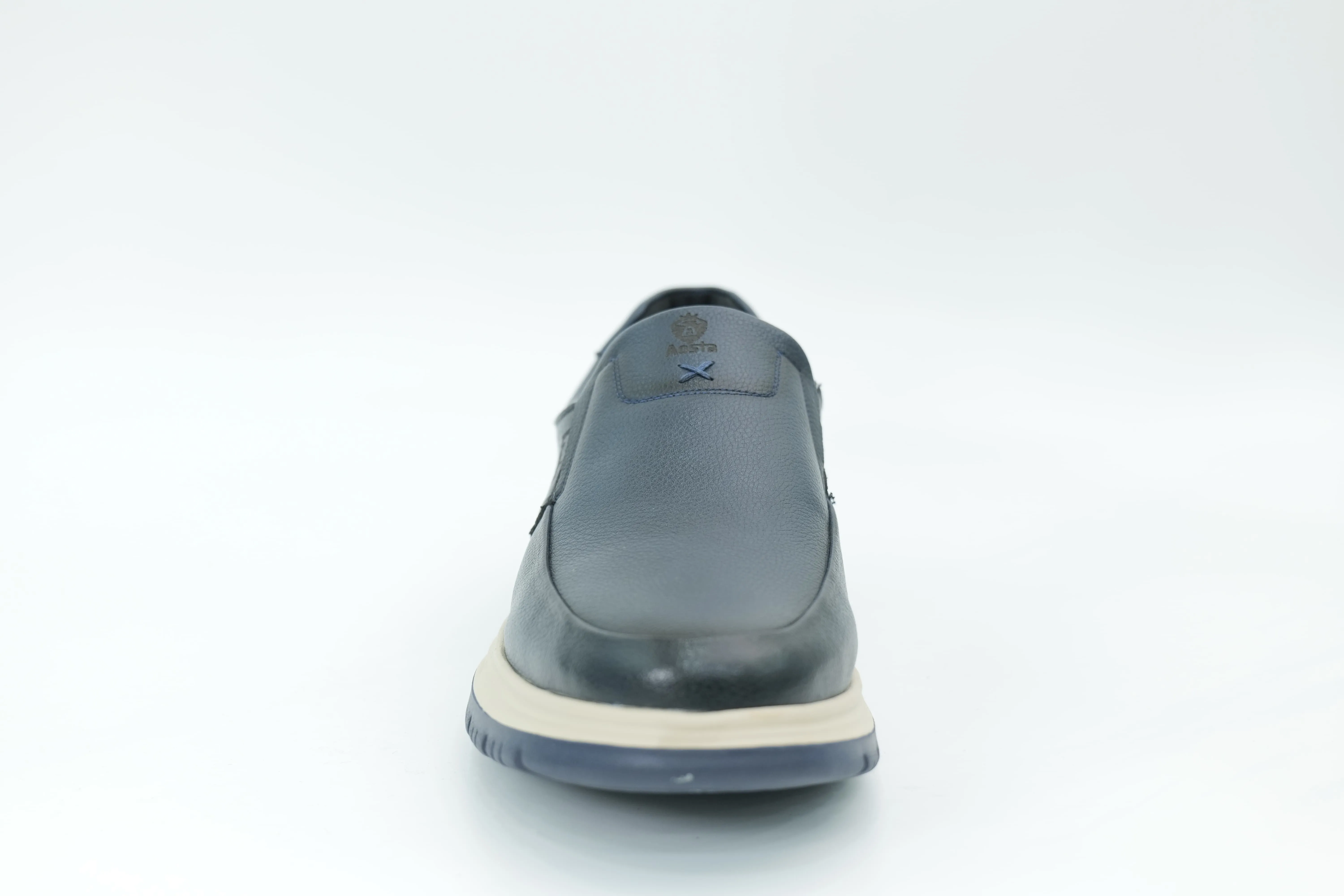Casual shoes