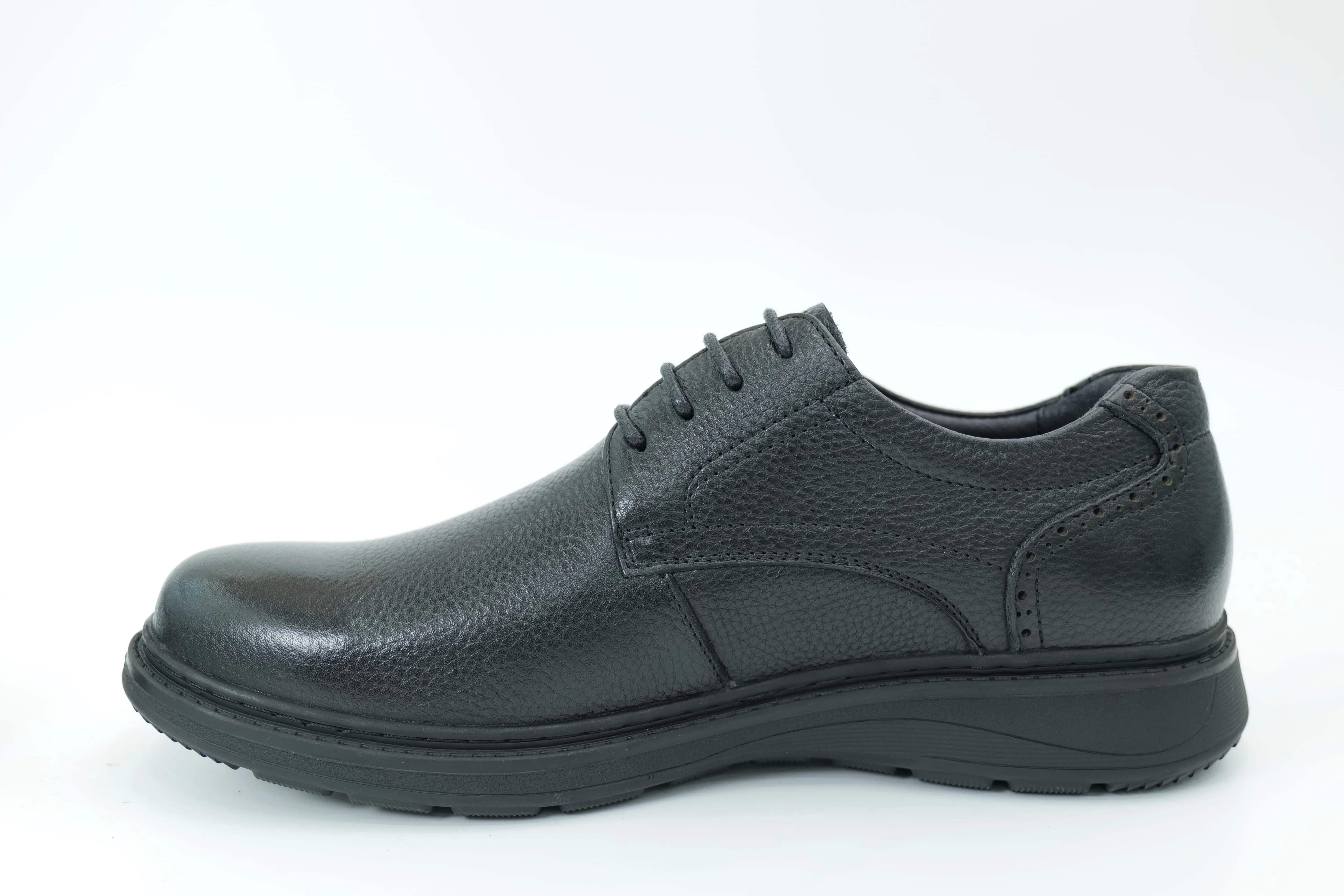 Casual shoes