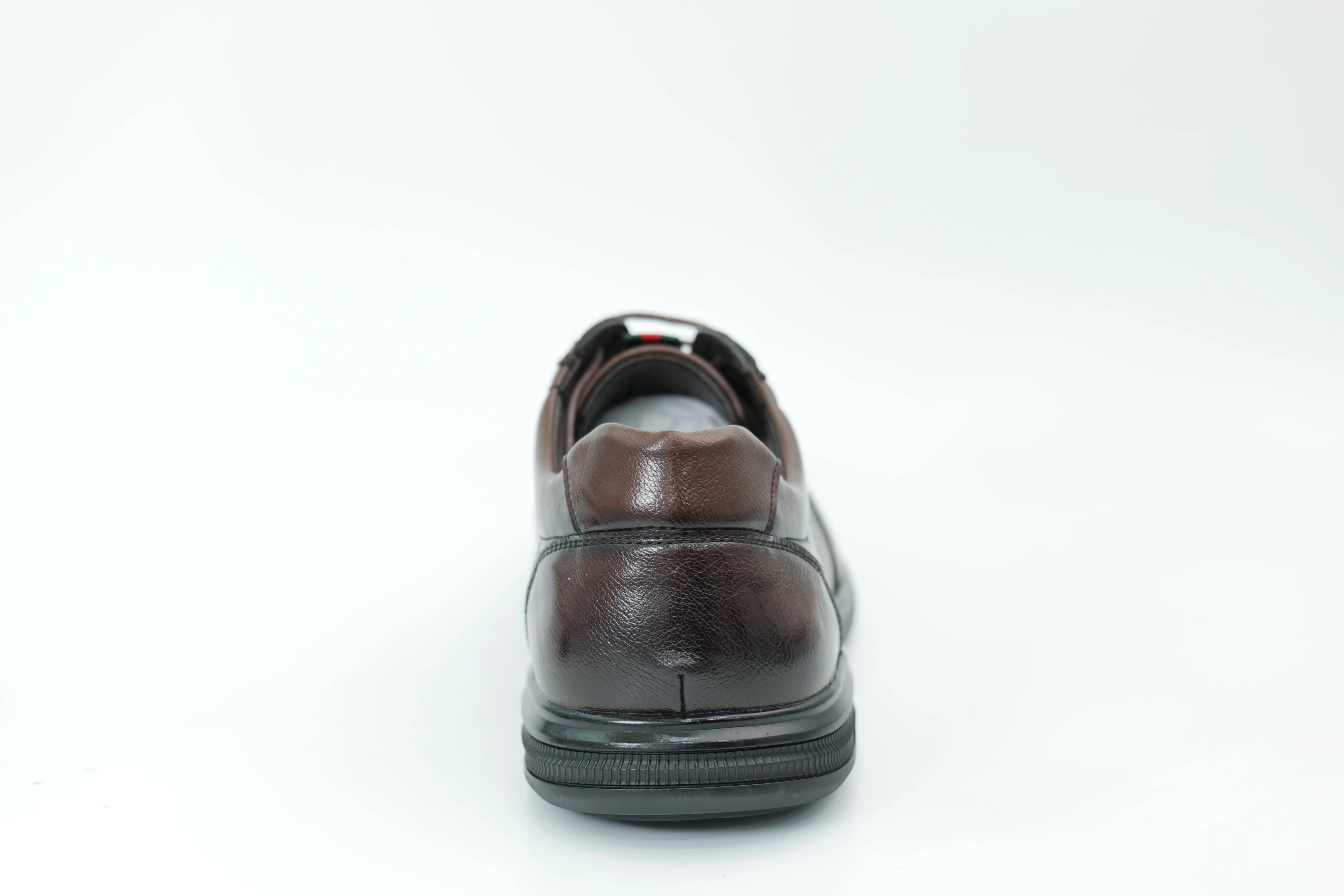 Casual shoes