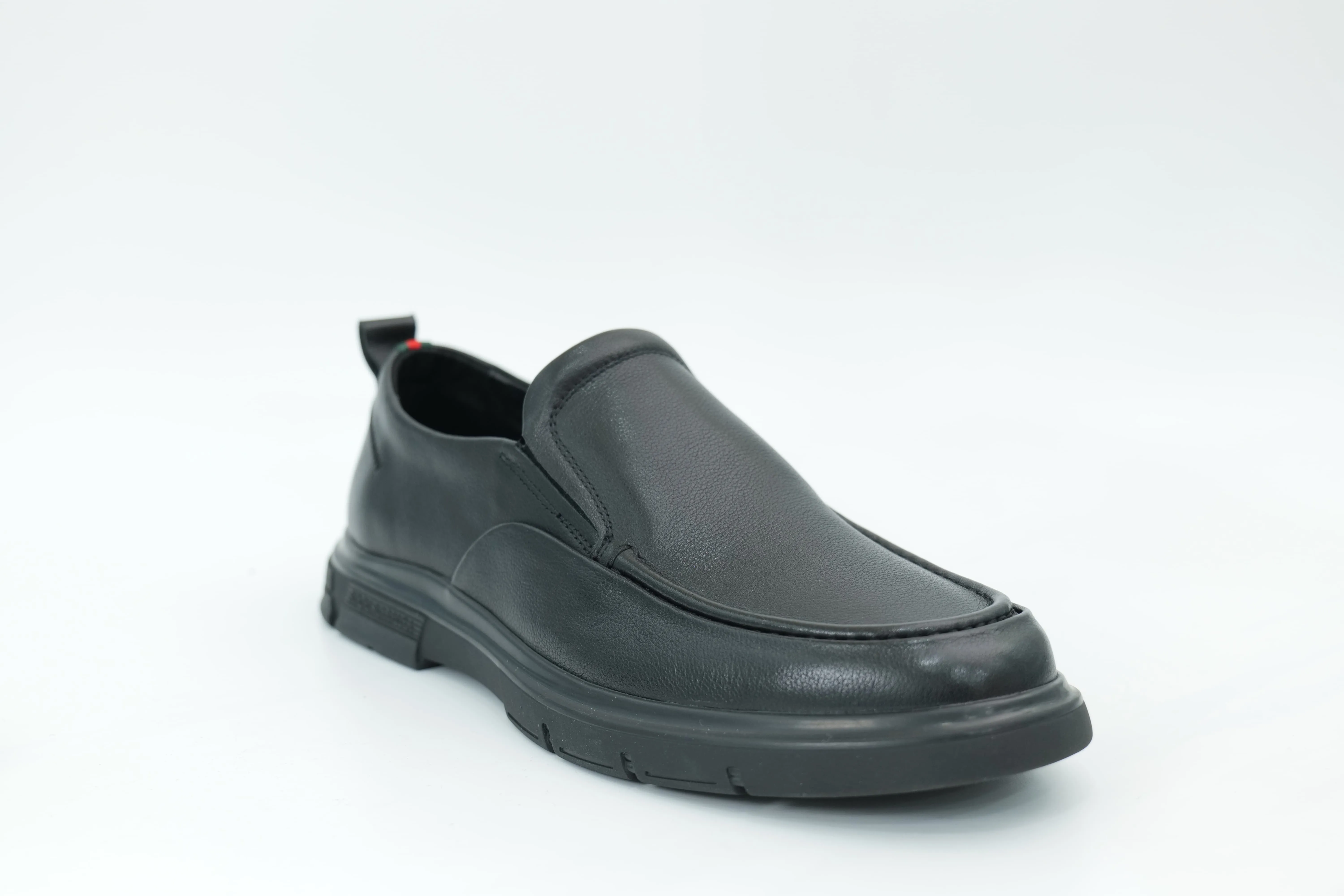 Casual shoes