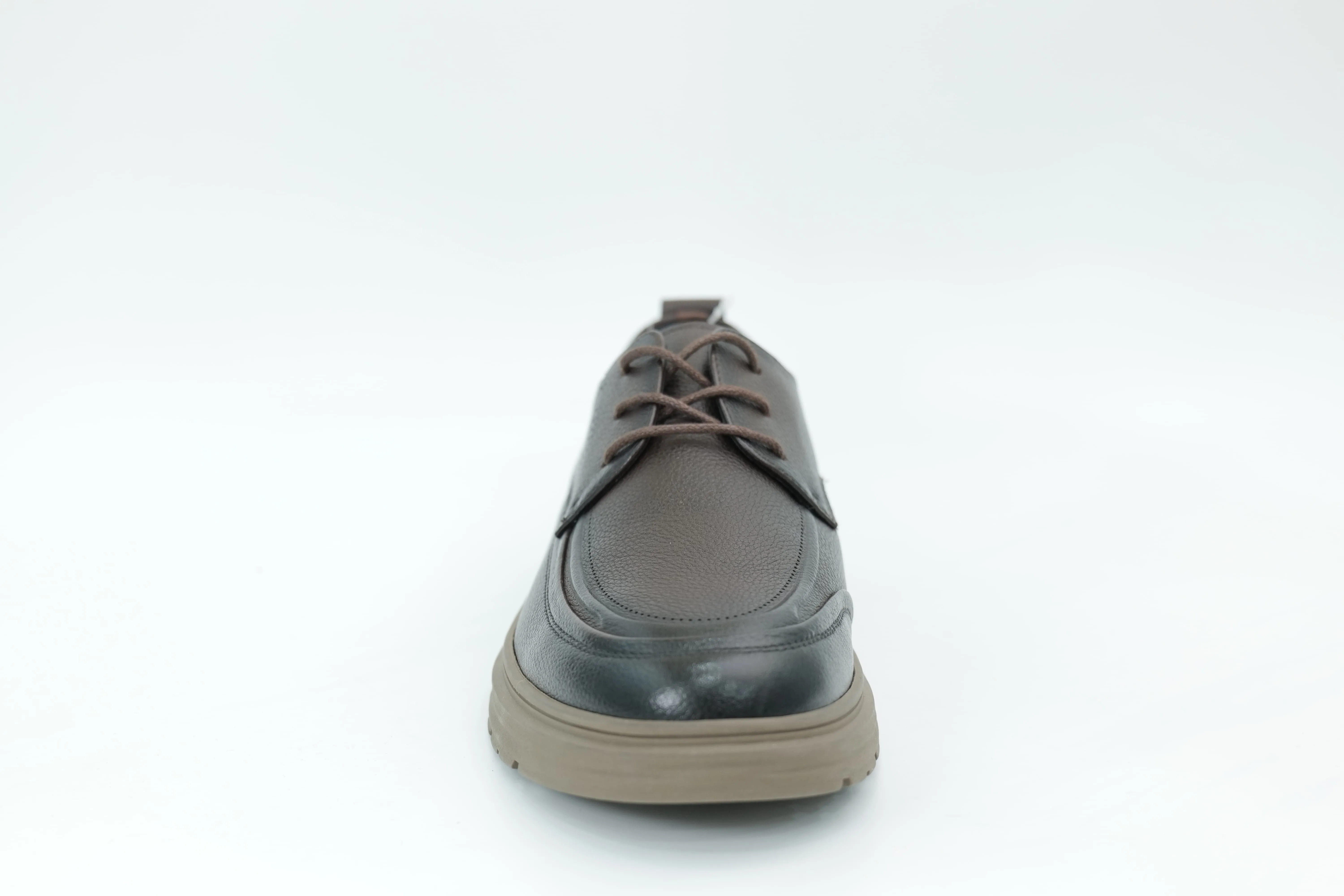 Casual shoes
