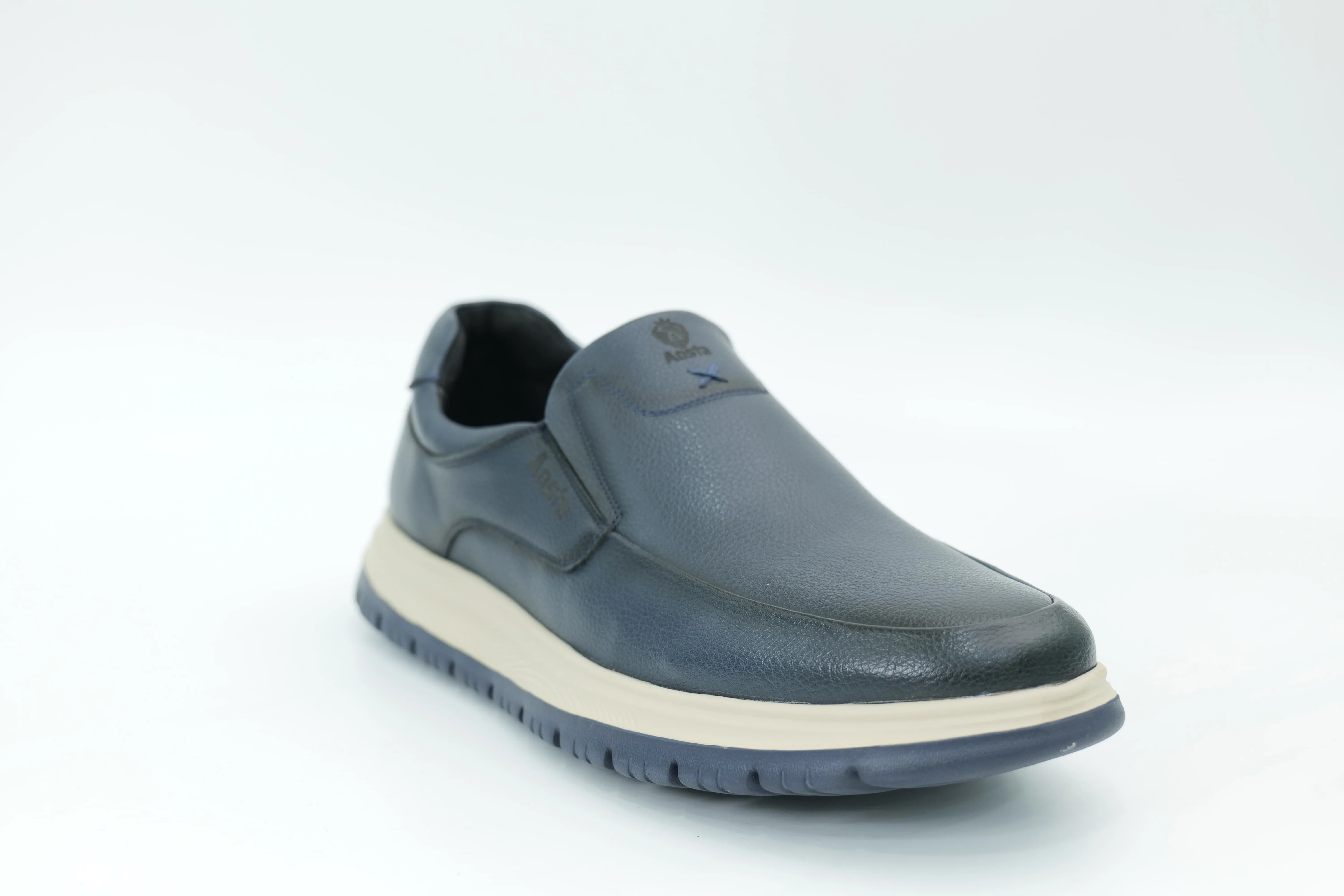 Casual shoes