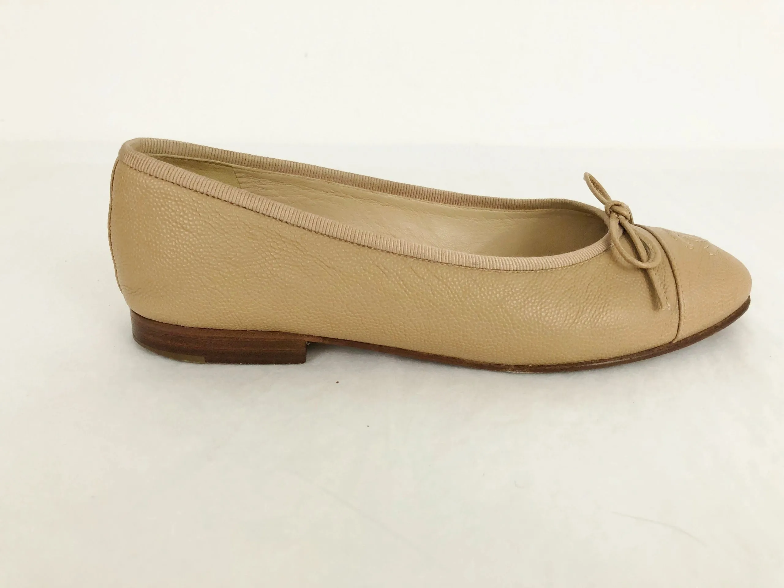 Chanel Cap-Toe Ballet Flats Size 35.5 It (5.5 Us)