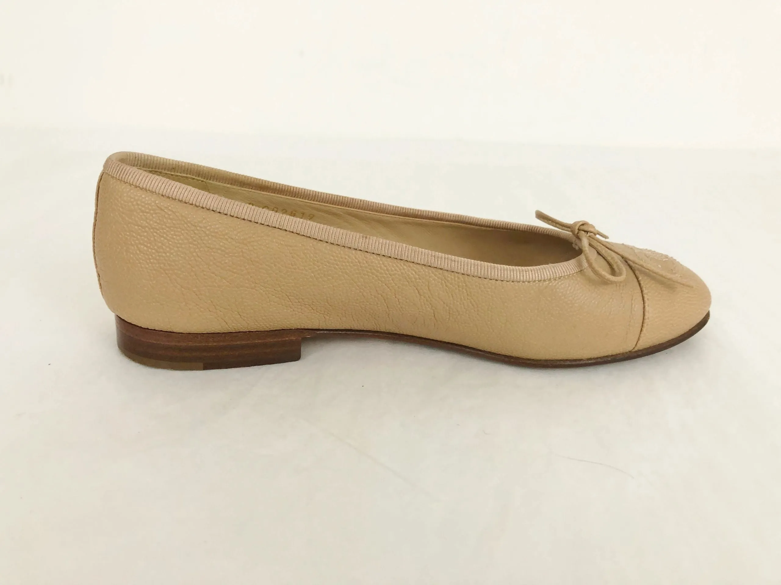 Chanel Cap-Toe Ballet Flats Size 35.5 It (5.5 Us)