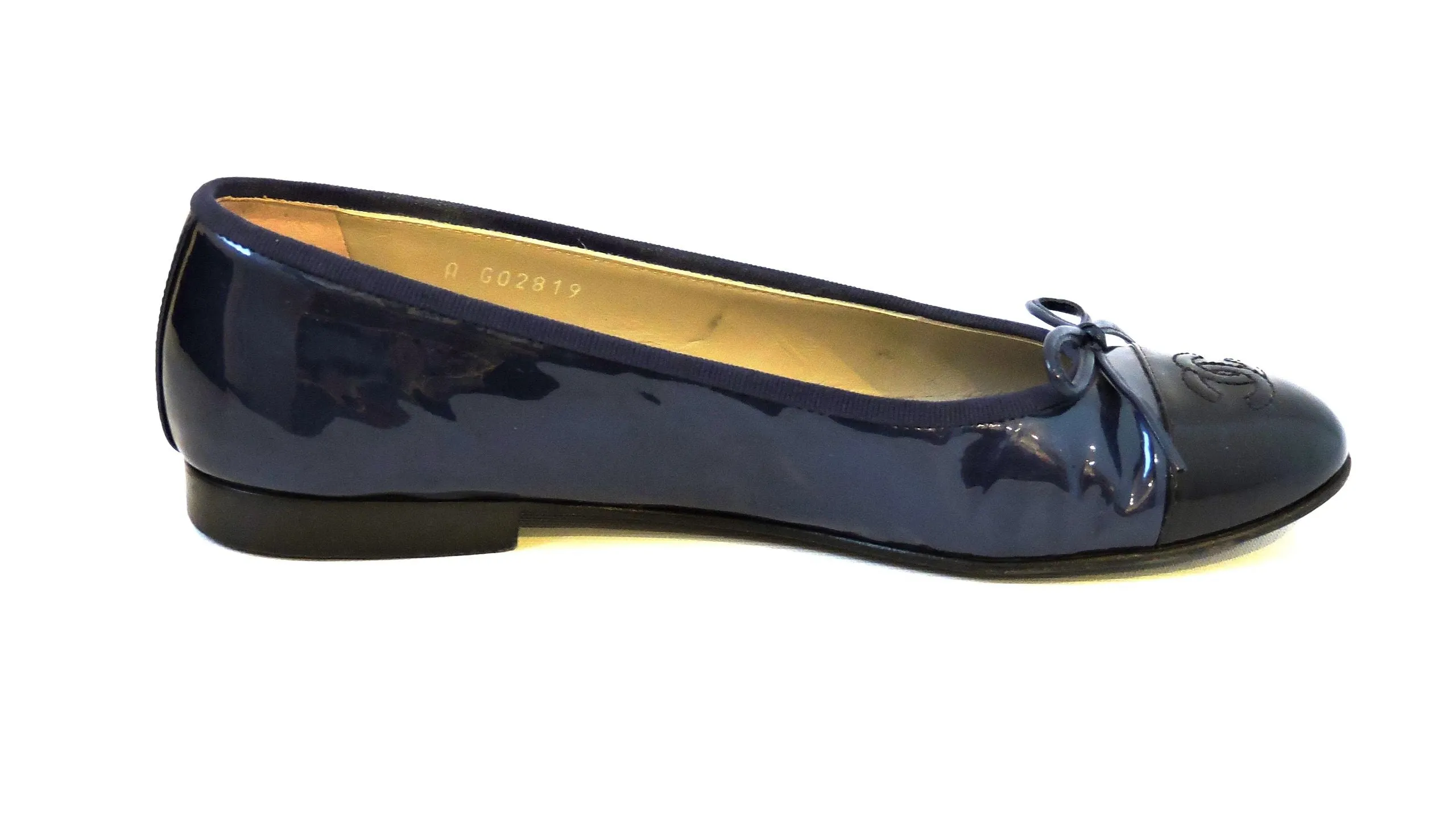 Chanel Patent Leather Cap Toe Flats Size 38 It (8 Us)