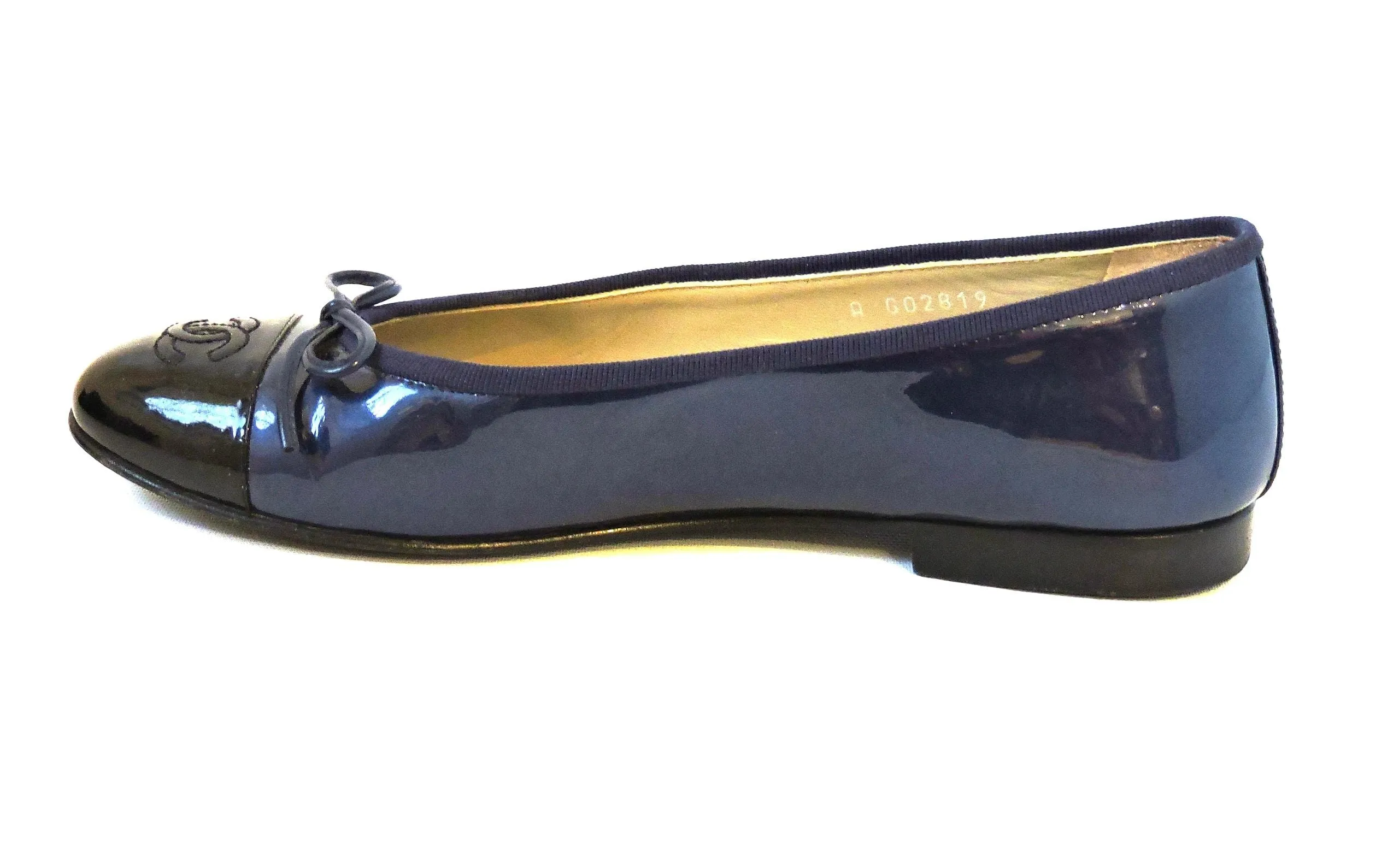 Chanel Patent Leather Cap Toe Flats Size 38 It (8 Us)